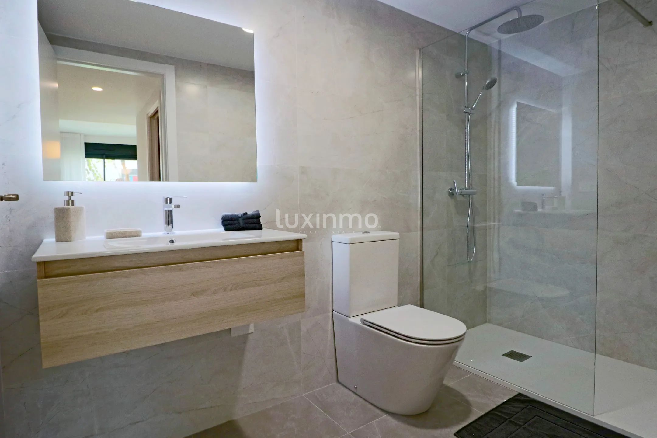 Недавно построенная квартира с большой террасой в Хавеа — photo 9