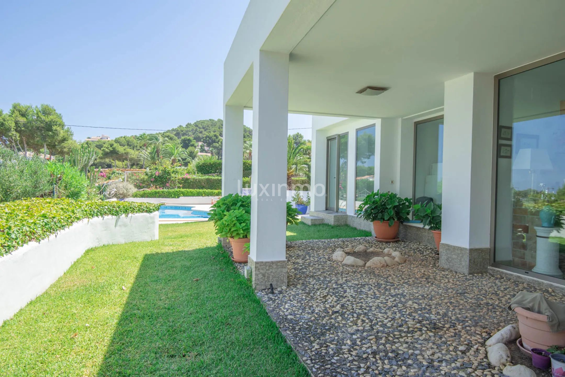 Villa with sea views in Javea — photo 37