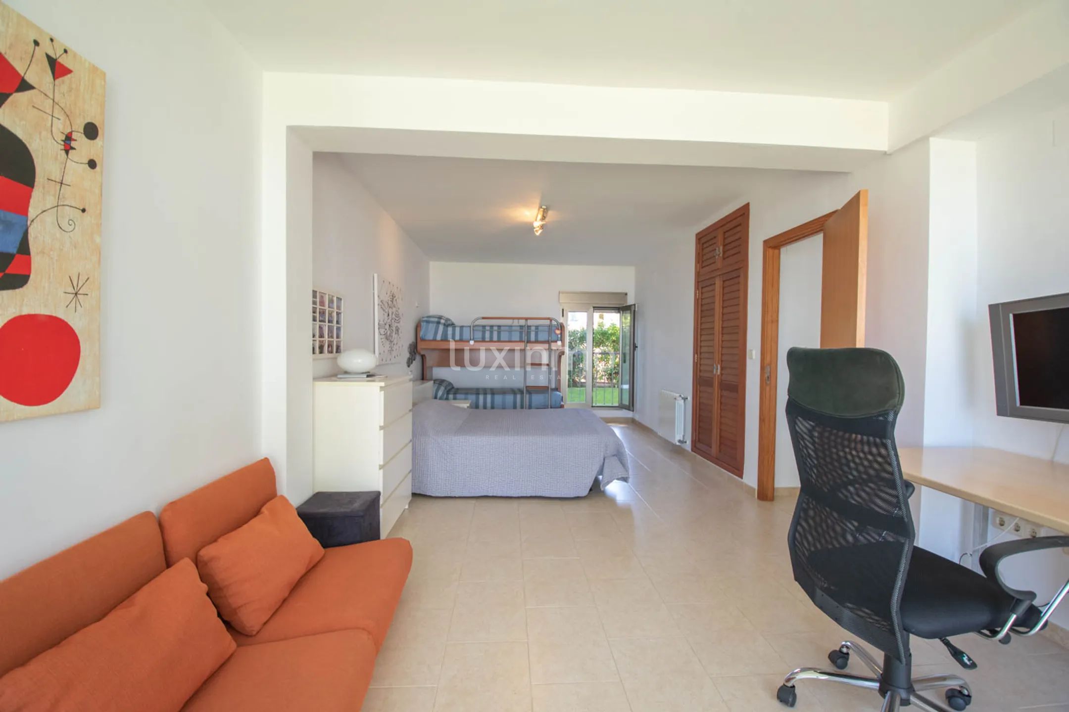 Villa with sea views in Javea — photo 19