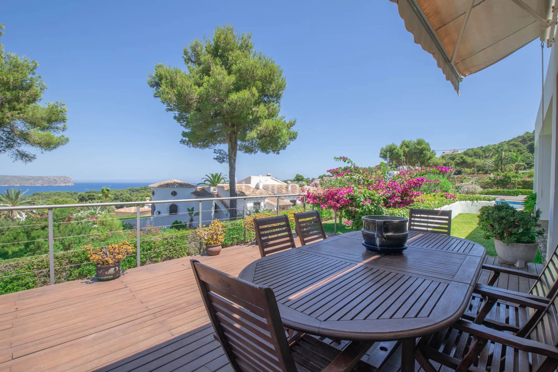 Villa with sea views in Javea — photo 13