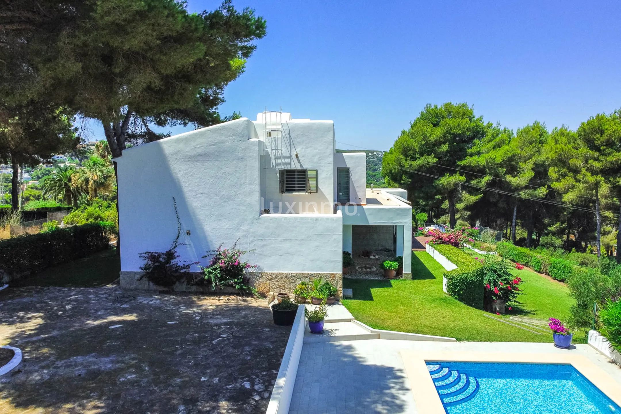 Villa with sea views in Javea — photo 39