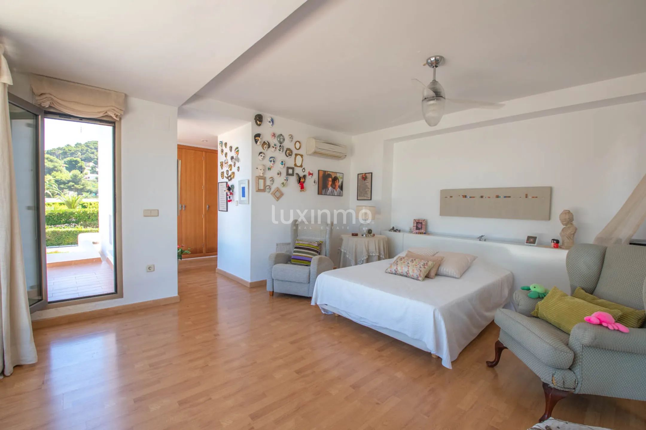 Villa with sea views in Javea — photo 31