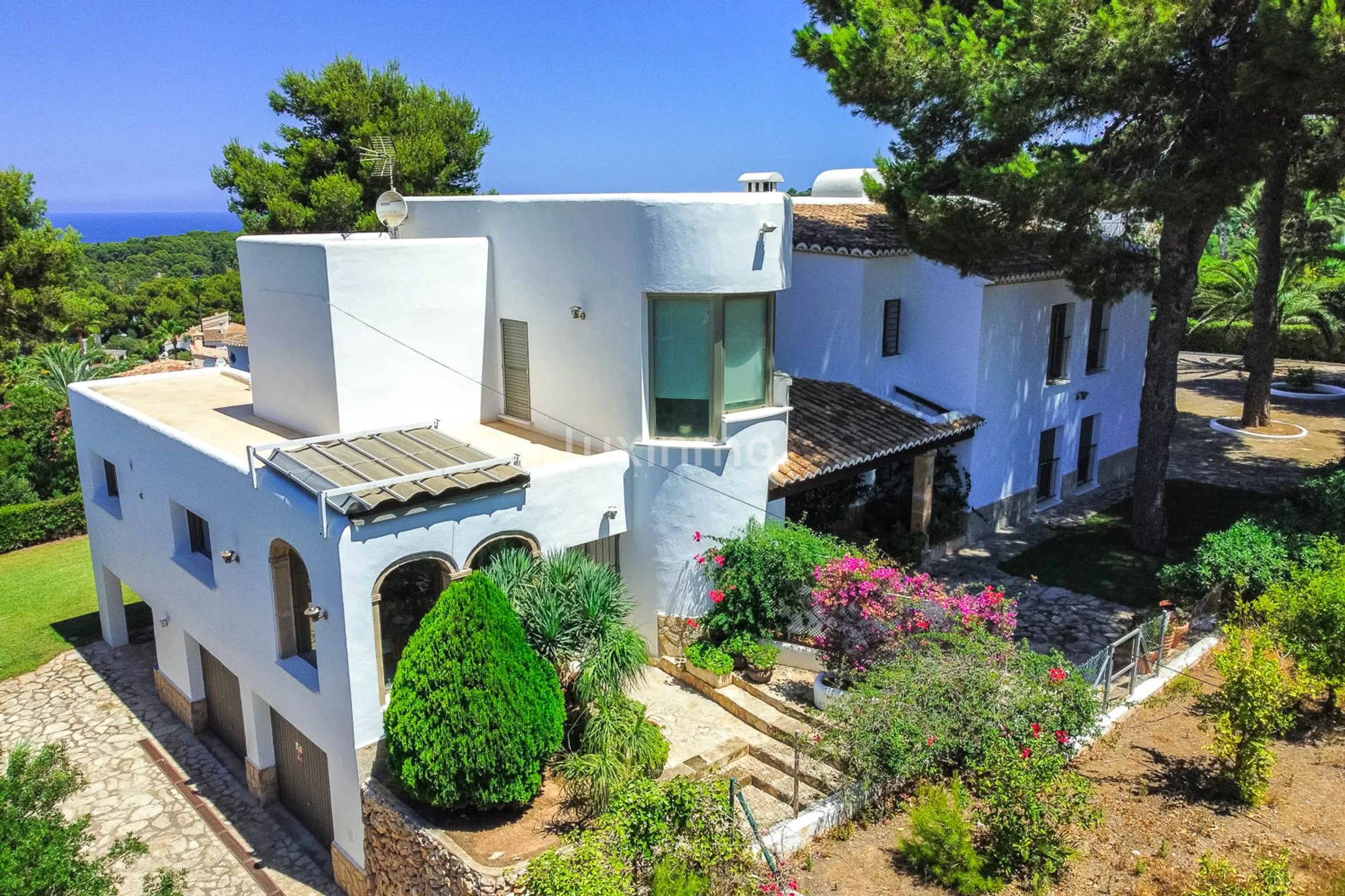 Villa with sea views in Javea — photo 42