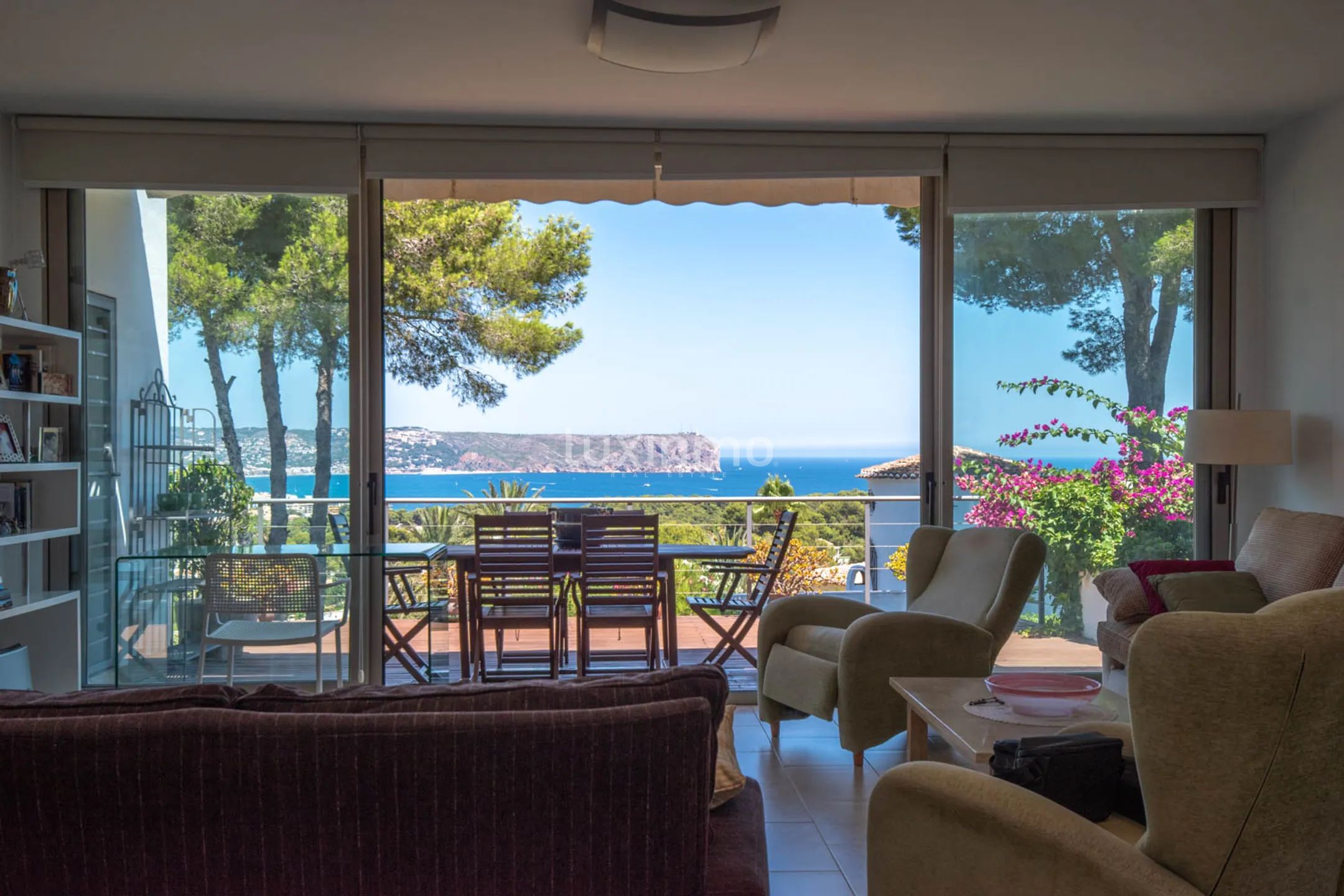 Villa with sea views in Javea — photo 10