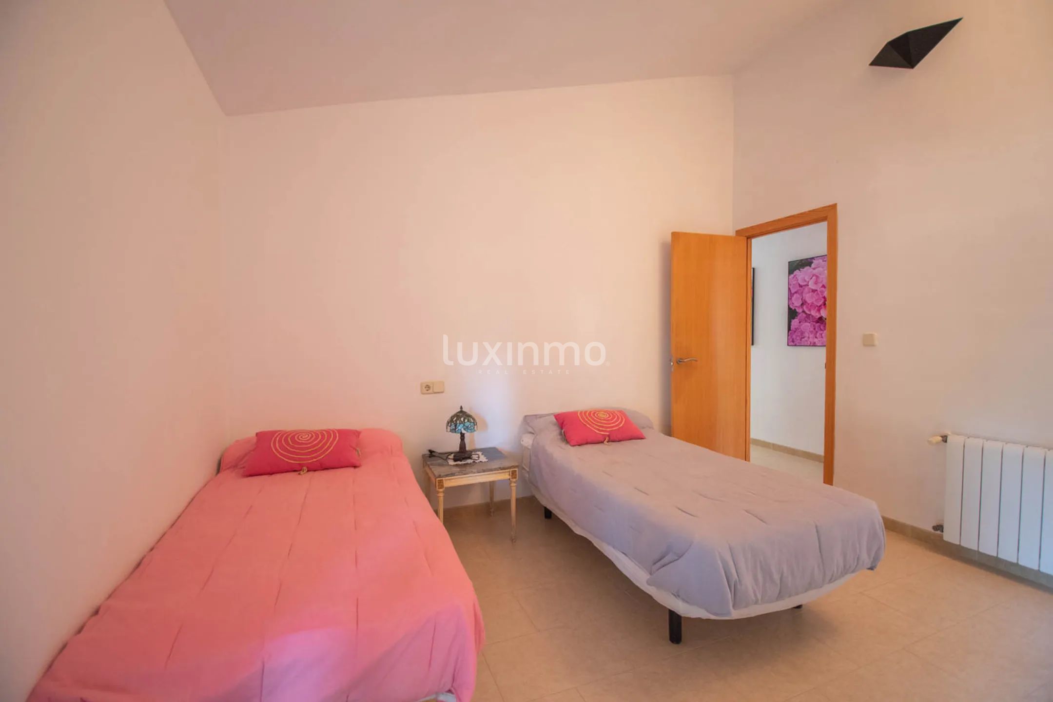 Villa with sea views in Javea — photo 23