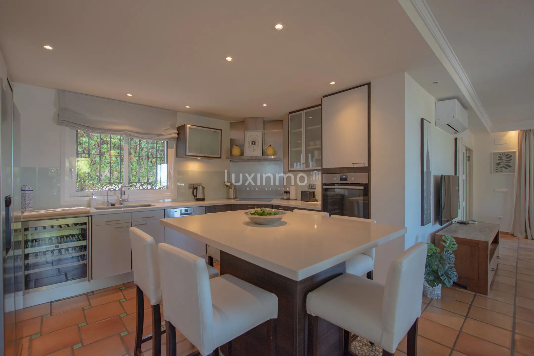 Long term rental villa with sea views in Altea Hills — photo 12