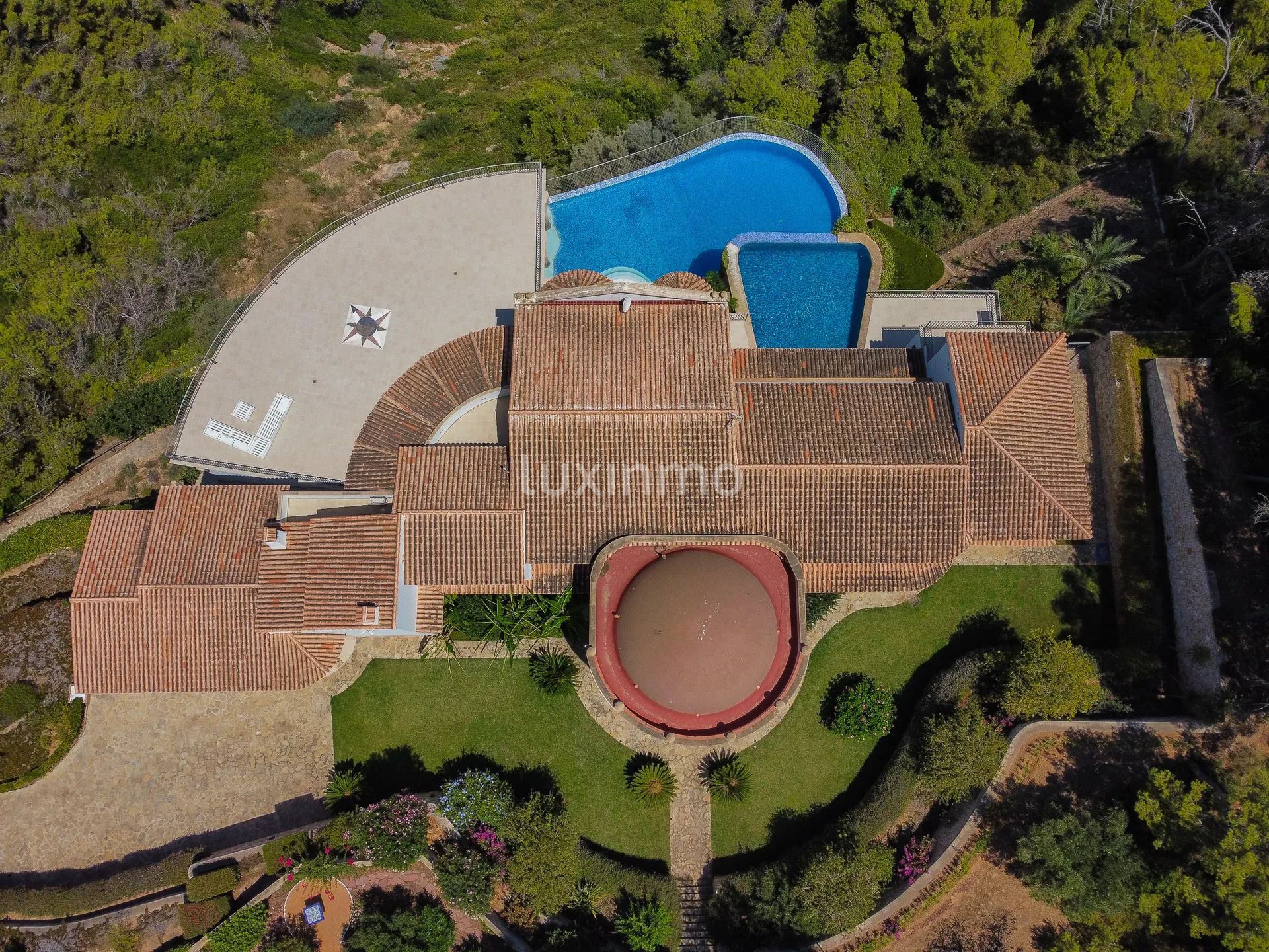 Luxurious mansion on the first sea line in Javea — photo 3