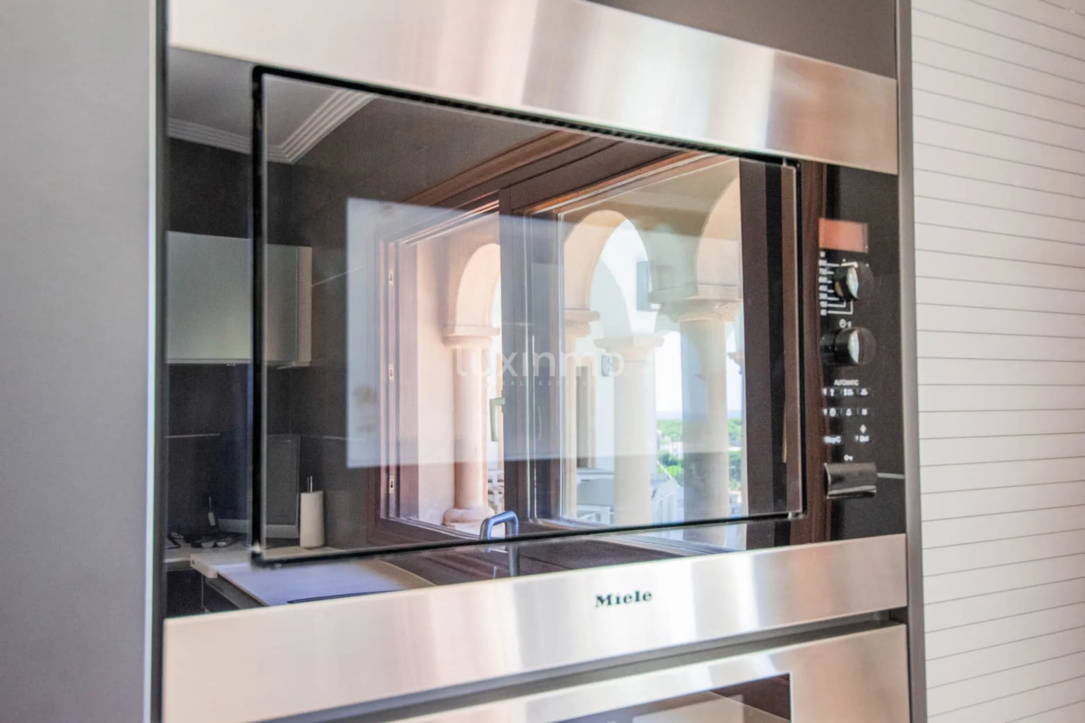 Luxurious mansion on the first sea line in Javea — photo 22