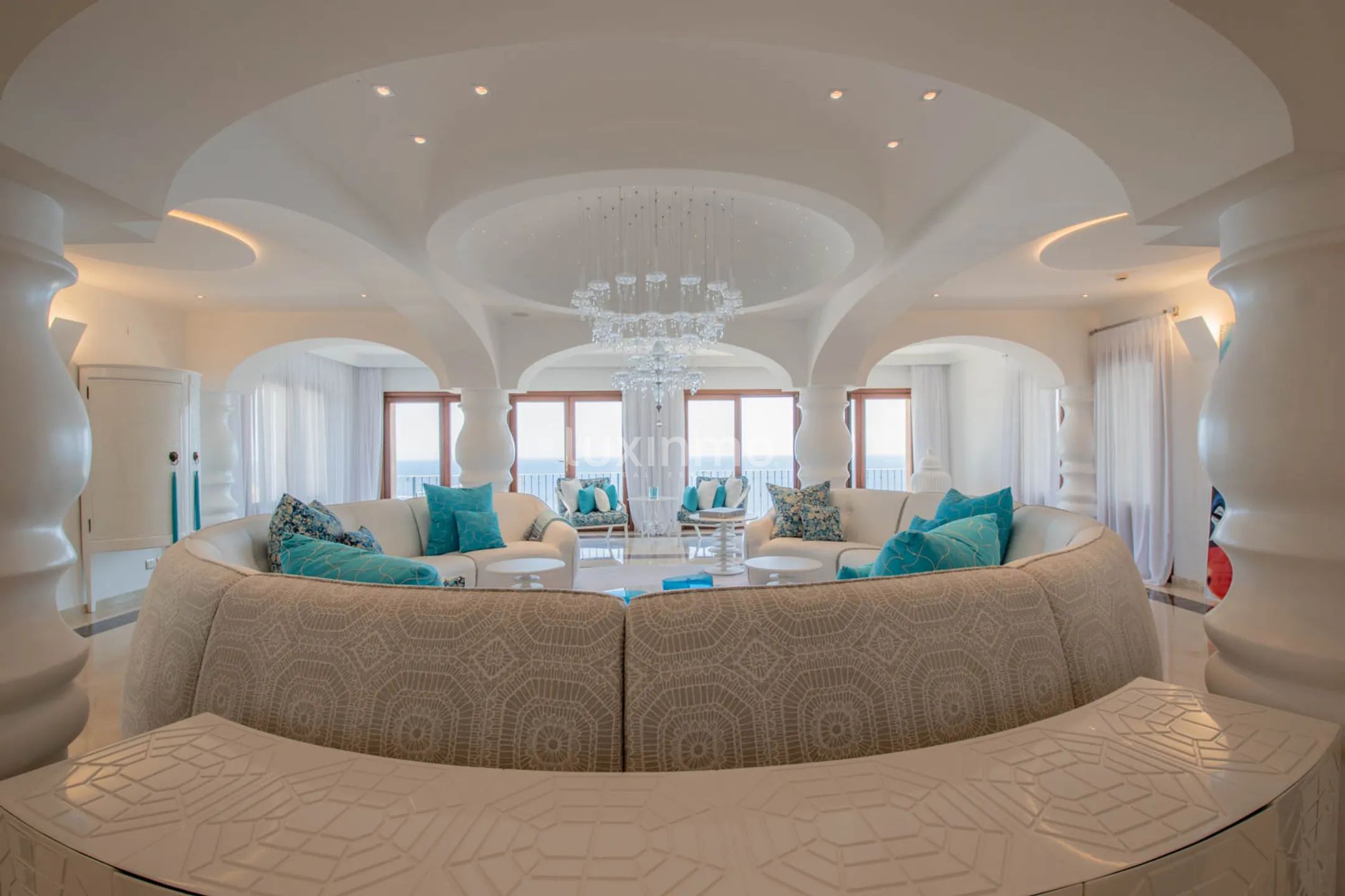 Luxurious mansion on the first sea line in Javea — photo 14