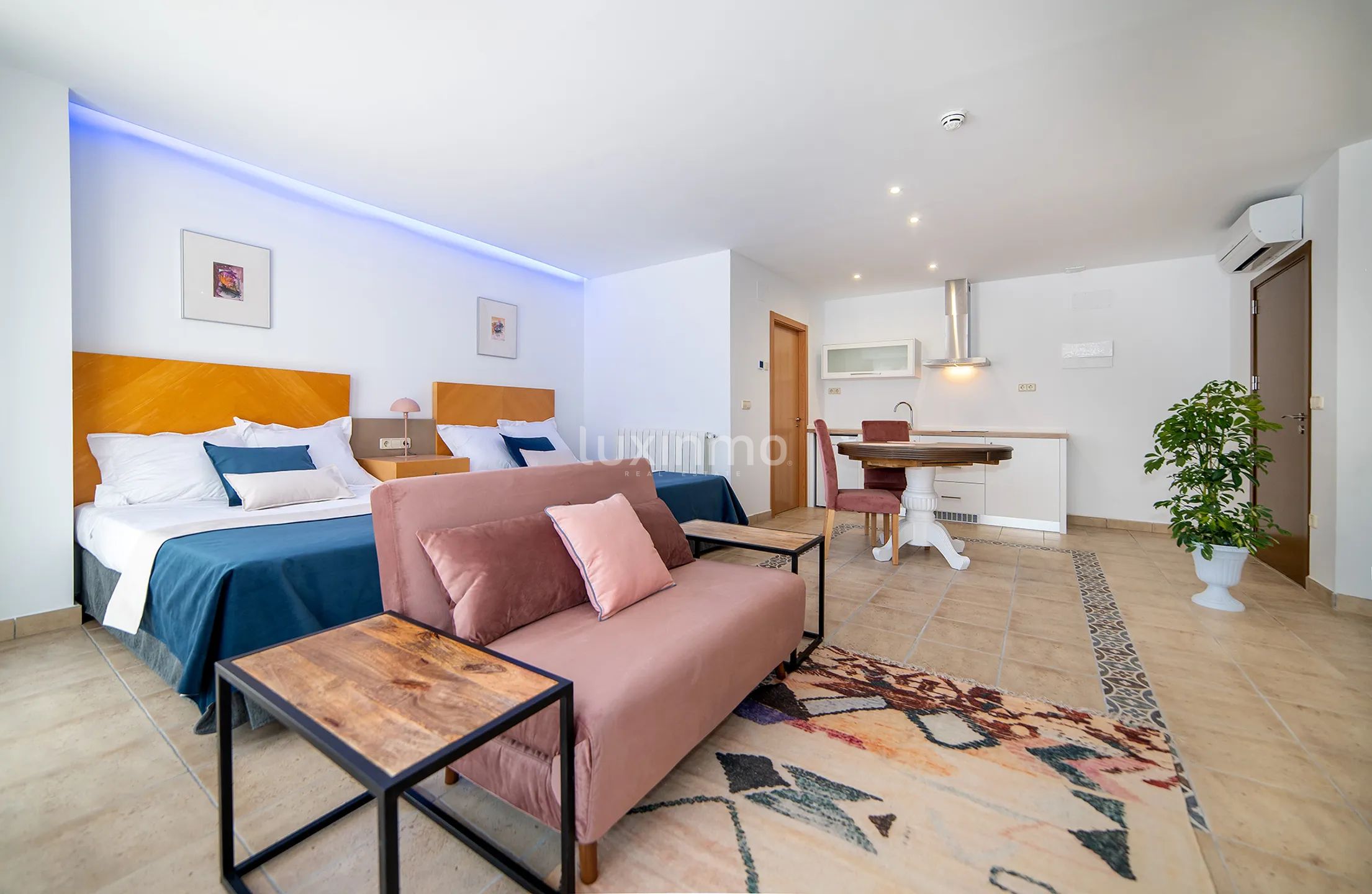 Luxury rural hotel with 20 rooms for sale in Quatretondeta — photo 24