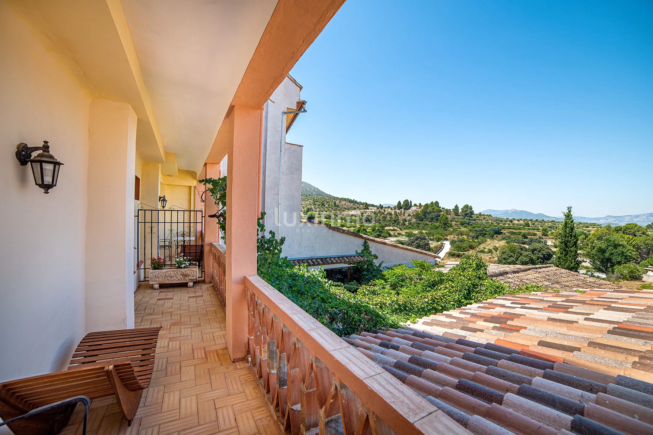 Luxury rural hotel with 20 rooms for sale in Quatretondeta — photo 38