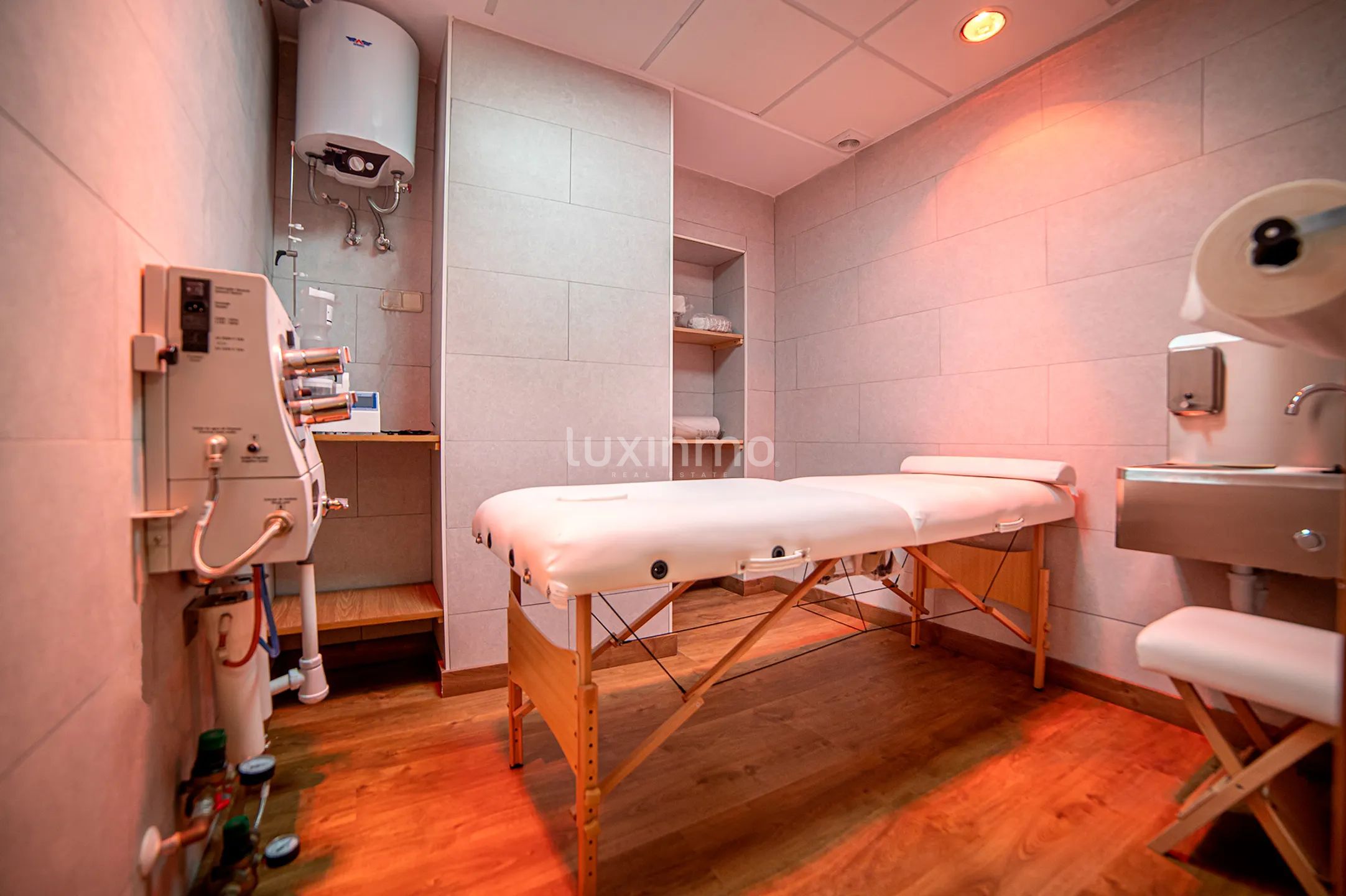 Luxury rural hotel with 20 rooms for sale in Quatretondeta — photo 16