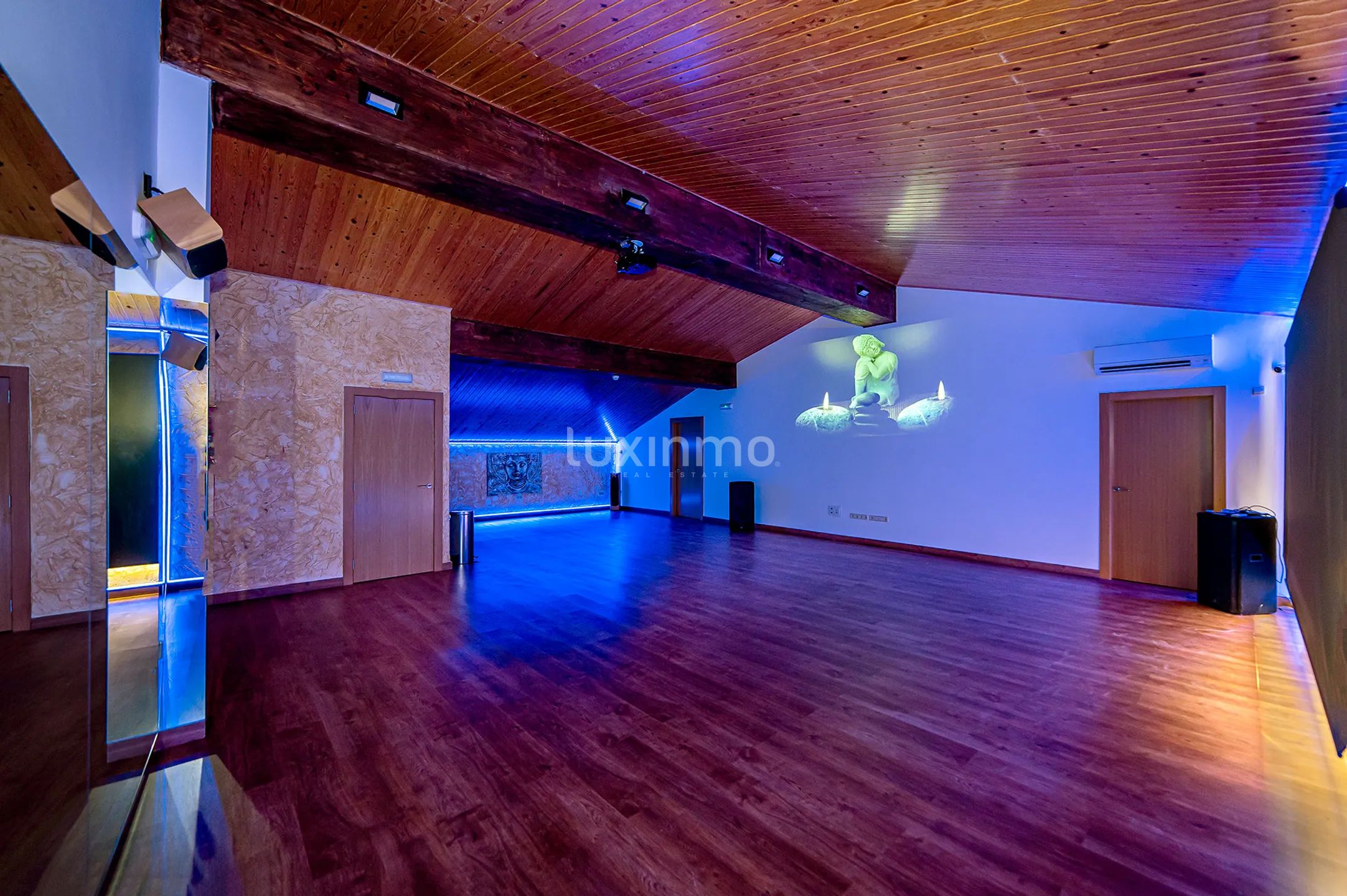 Luxury rural hotel with 20 rooms for sale in Quatretondeta — photo 11