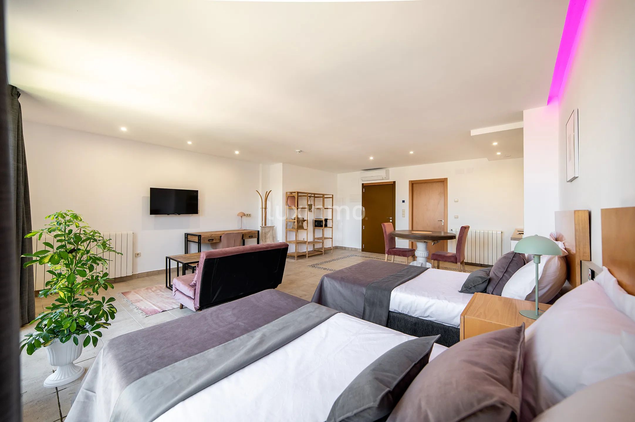 Luxury rural hotel with 20 rooms for sale in Quatretondeta — photo 22