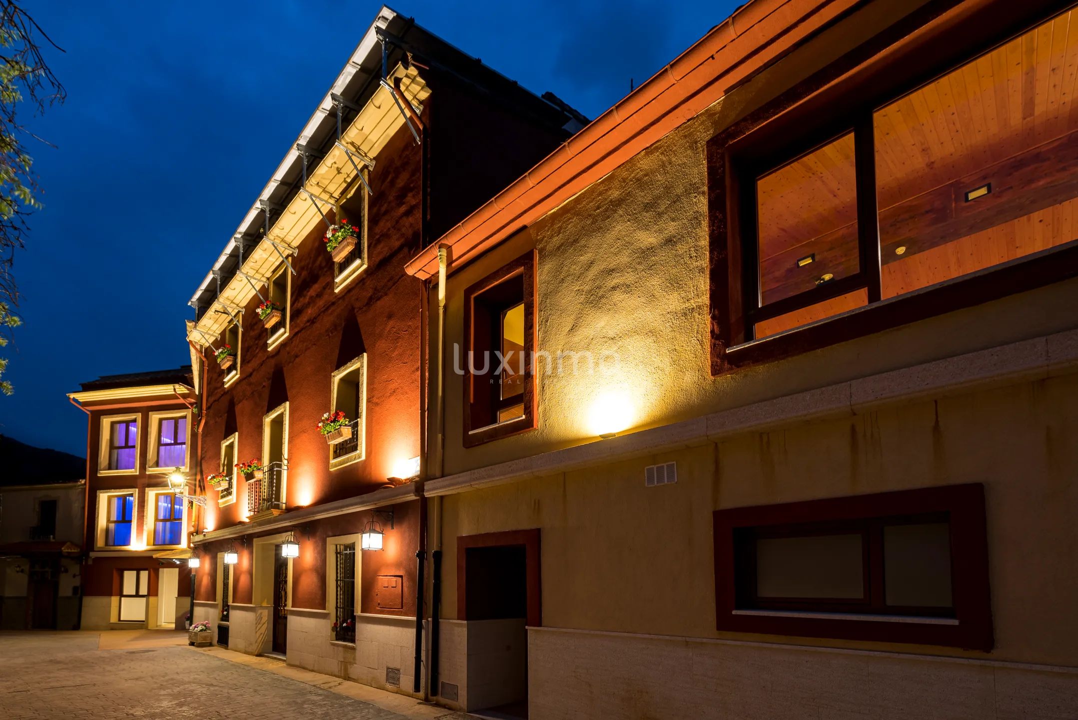 Luxury rural hotel with 20 rooms for sale in Quatretondeta — photo 2
