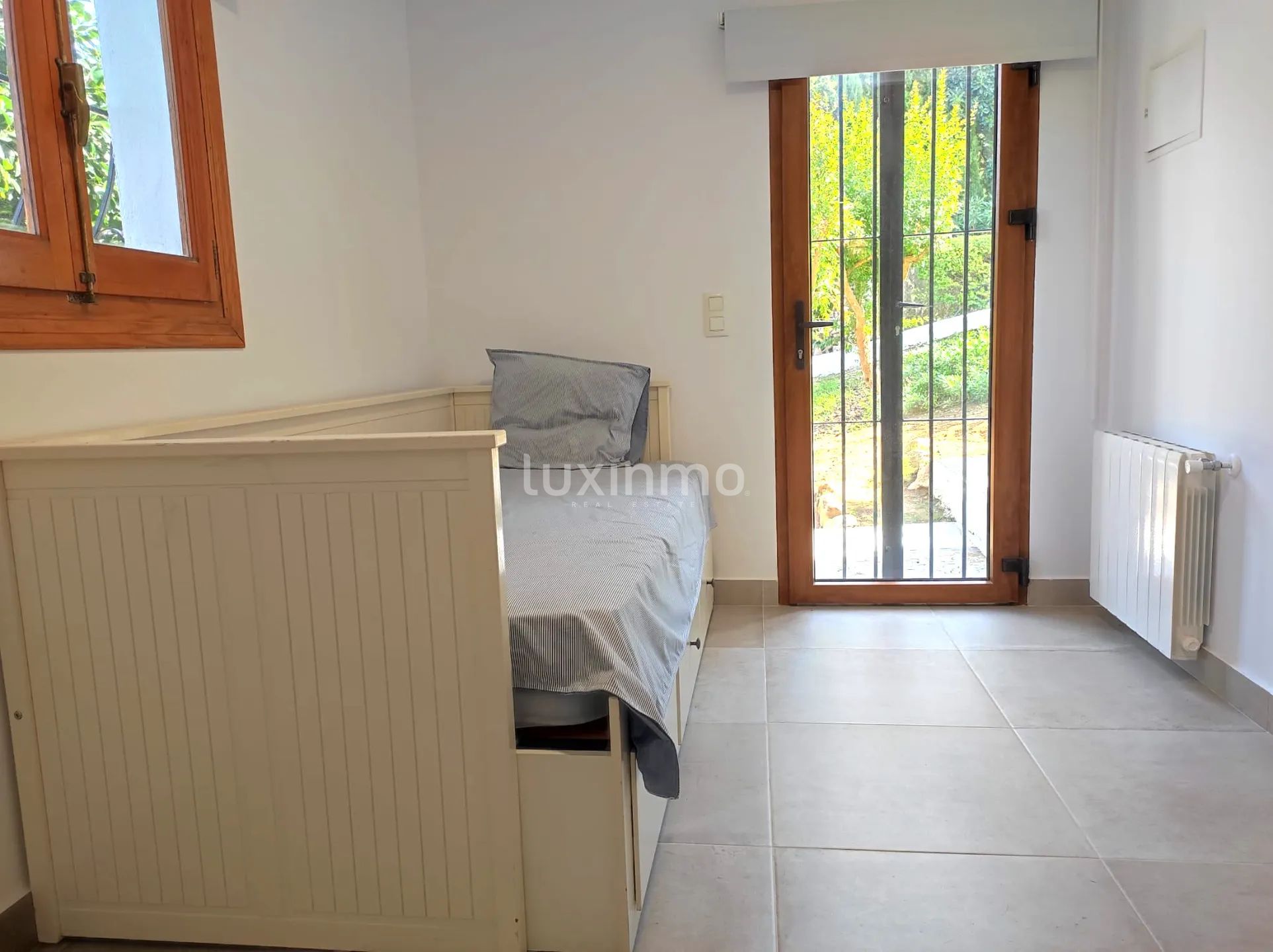Wonderful villa with swimming pool and views for rent in Jávea — photo 13