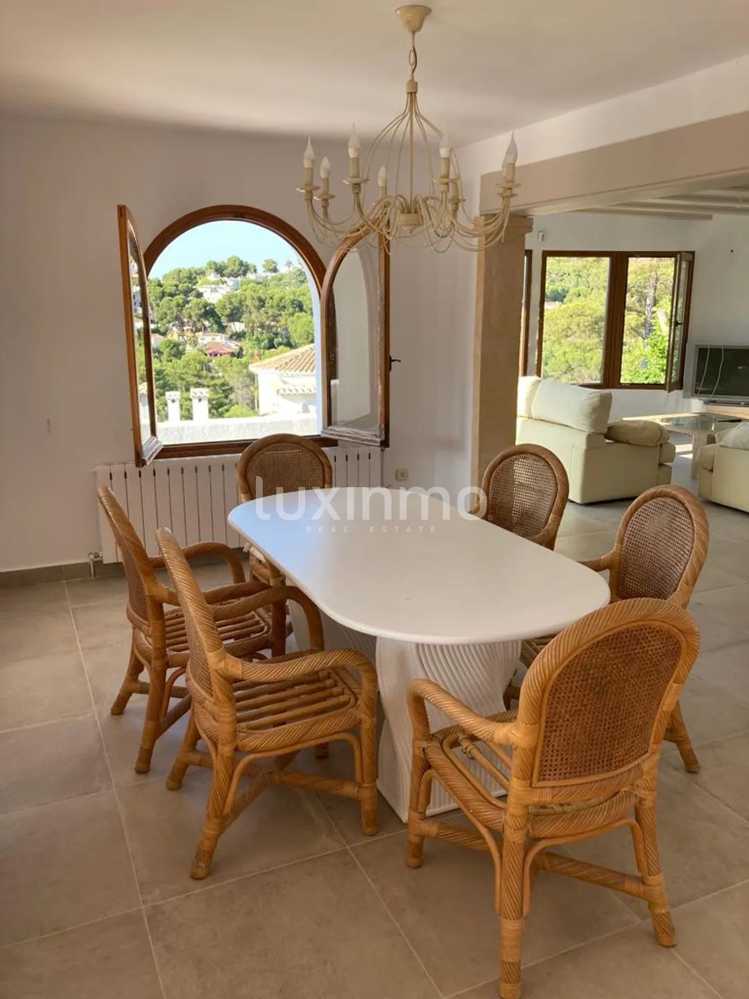 Wonderful villa with swimming pool and views for rent in Jávea — photo 4