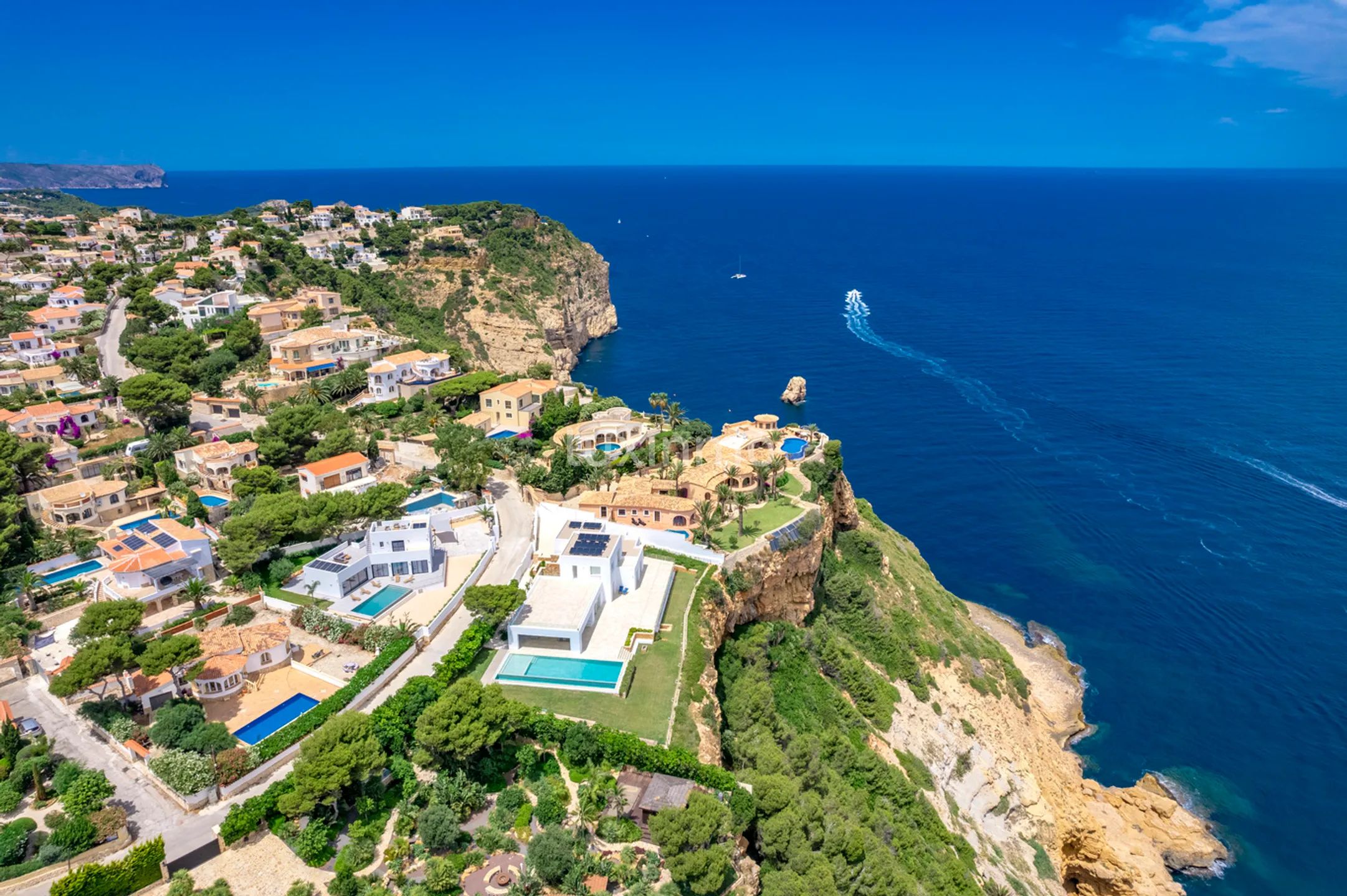 Modern villa in Javea with views of the Mediterranean Sea — photo 2