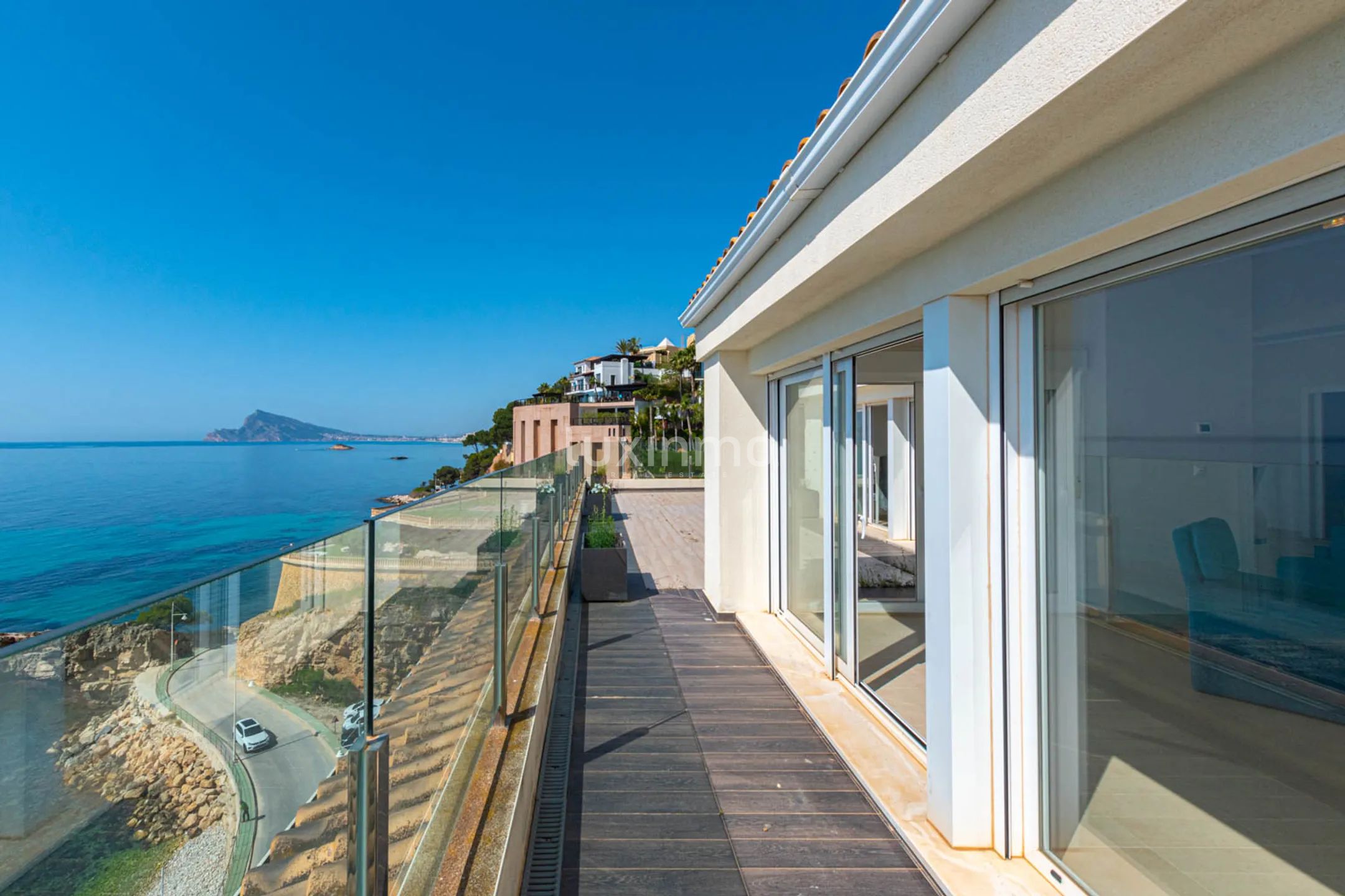 Penthouse with sea views for annual rent in Mascarat