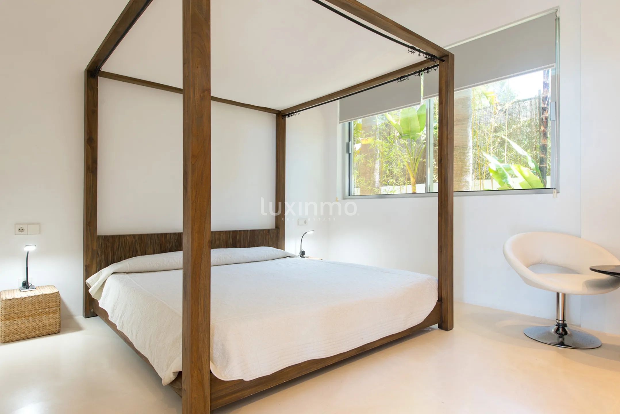 Впечатляющий, величественный, первоклассный дом в Кала Тарида — photo 22