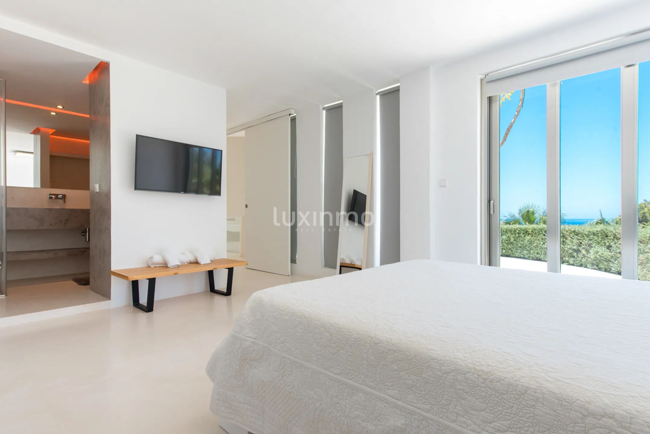 Впечатляющий, величественный, первоклассный дом в Кала Тарида — photo 13