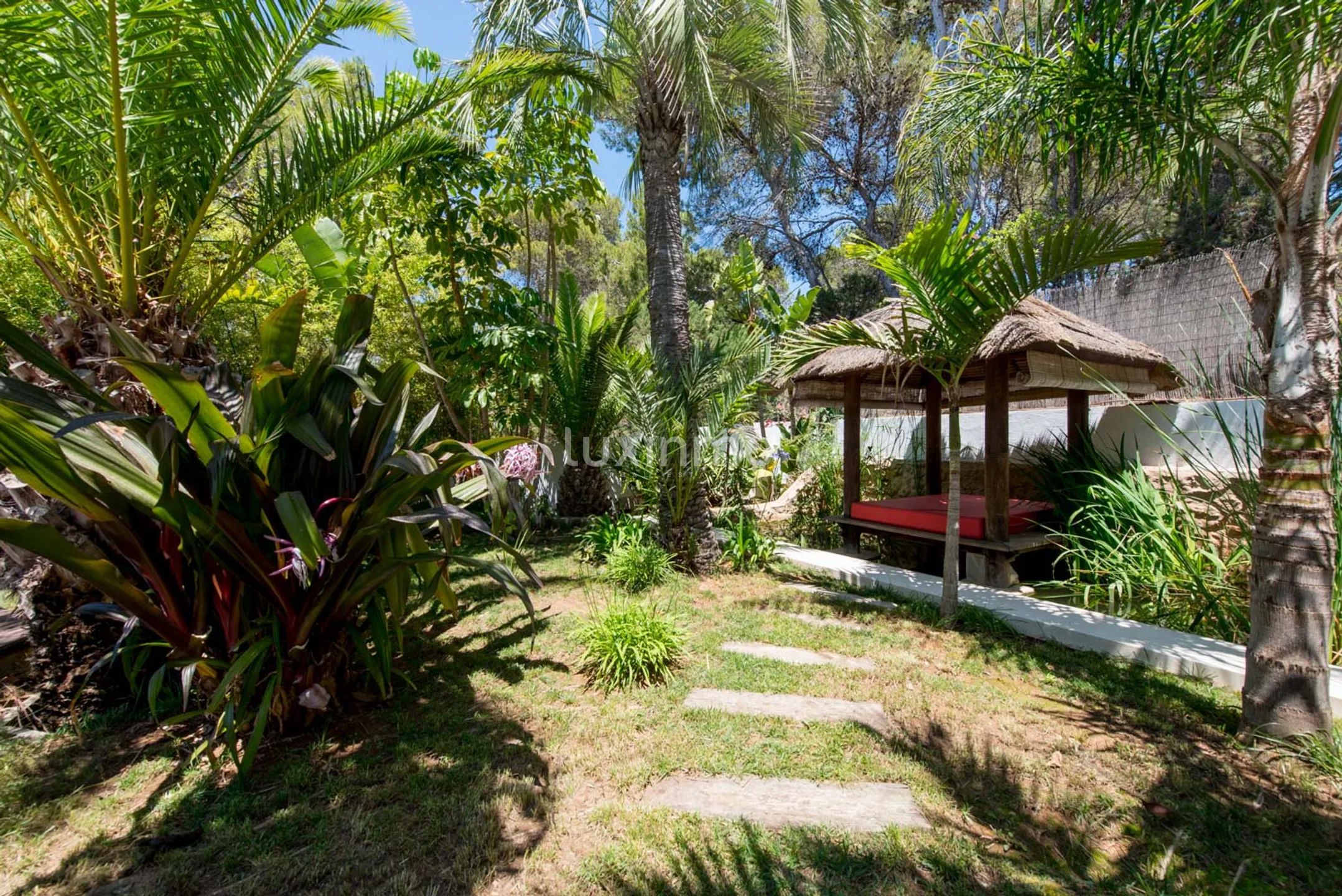 Впечатляющий, величественный, первоклассный дом в Кала Тарида — photo 17