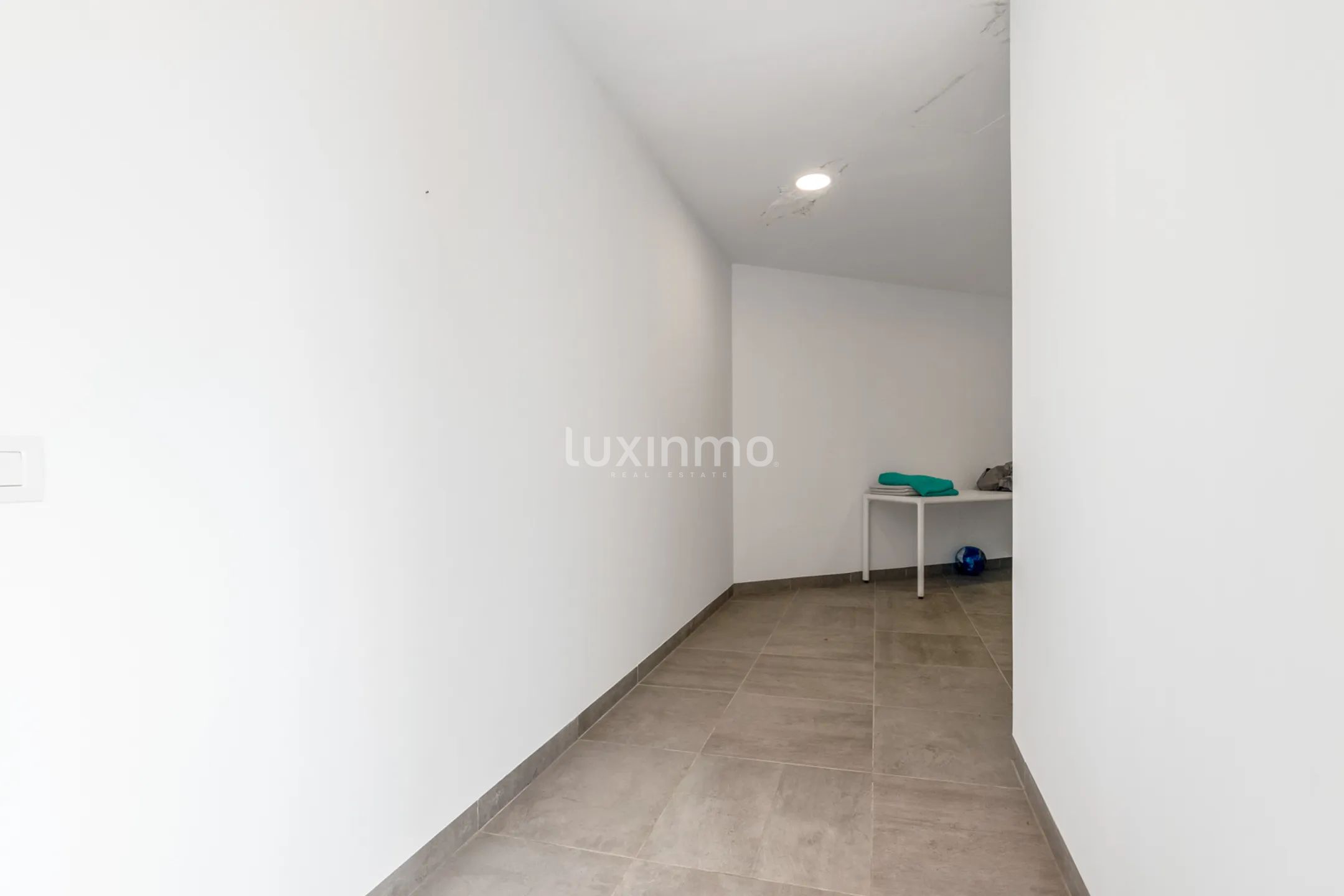 Moderna villa de lujo de nueva construcción en Mascarat con excepcionales vistas al mar y privacidad — photo 36