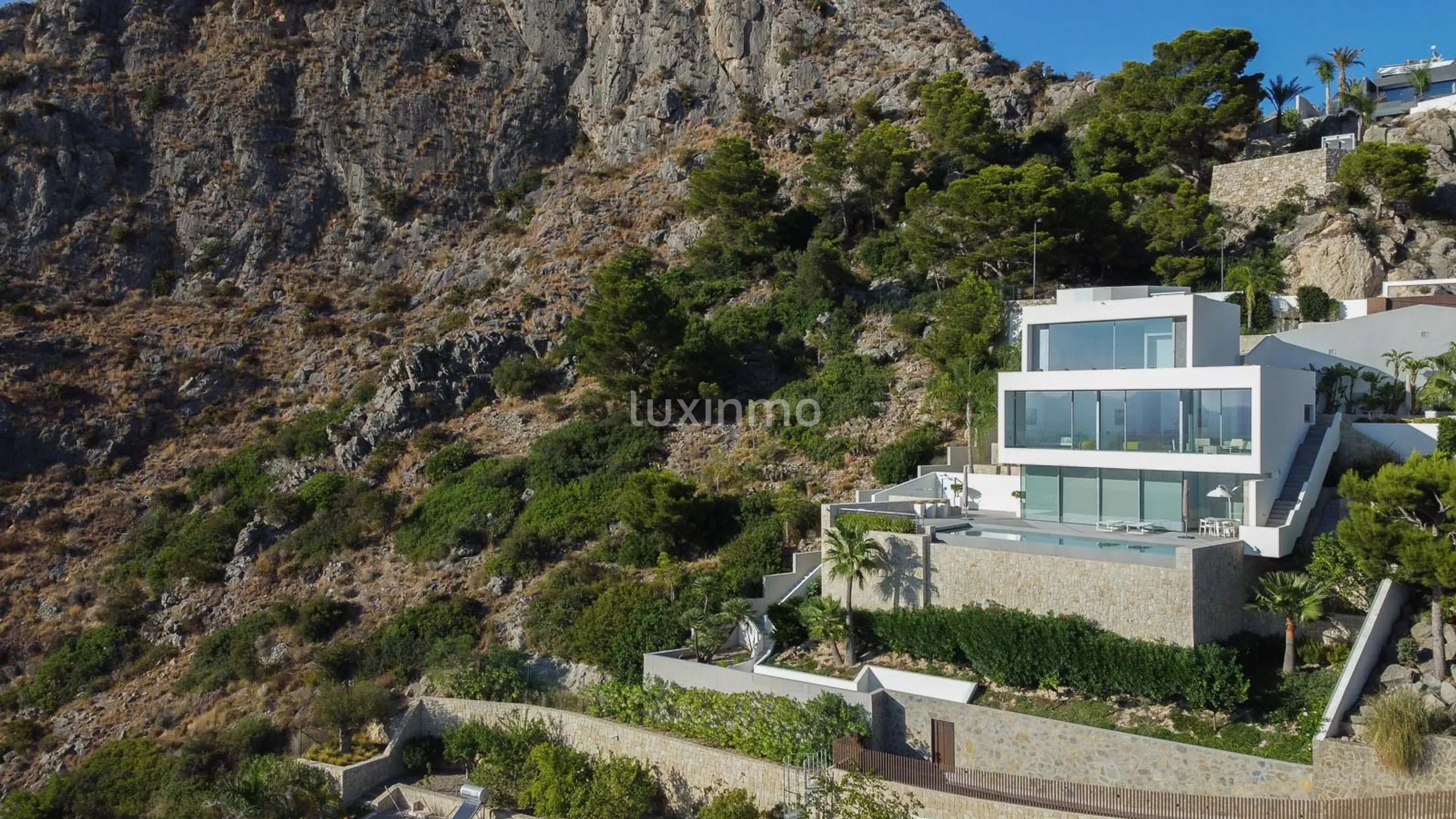 Moderna villa de lujo de nueva construcción en Mascarat con excepcionales vistas al mar y privacidad — photo 2