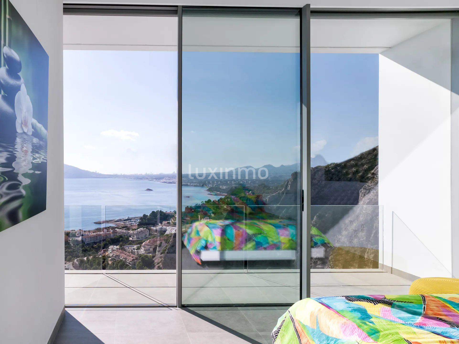 Moderna villa de lujo de nueva construcción en Mascarat con excepcionales vistas al mar y privacidad — photo 23