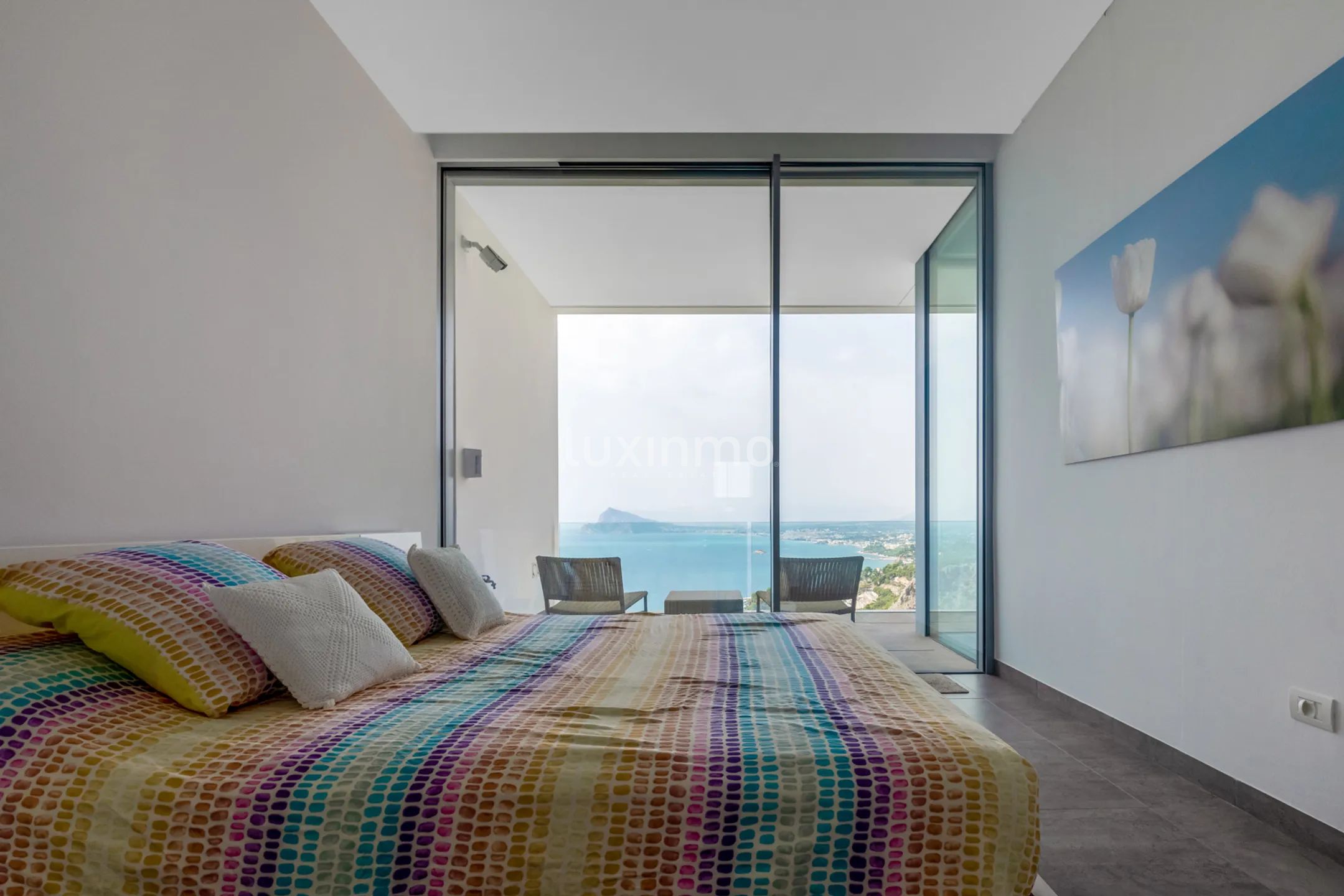 Moderna villa de lujo de nueva construcción en Mascarat con excepcionales vistas al mar y privacidad — photo 19