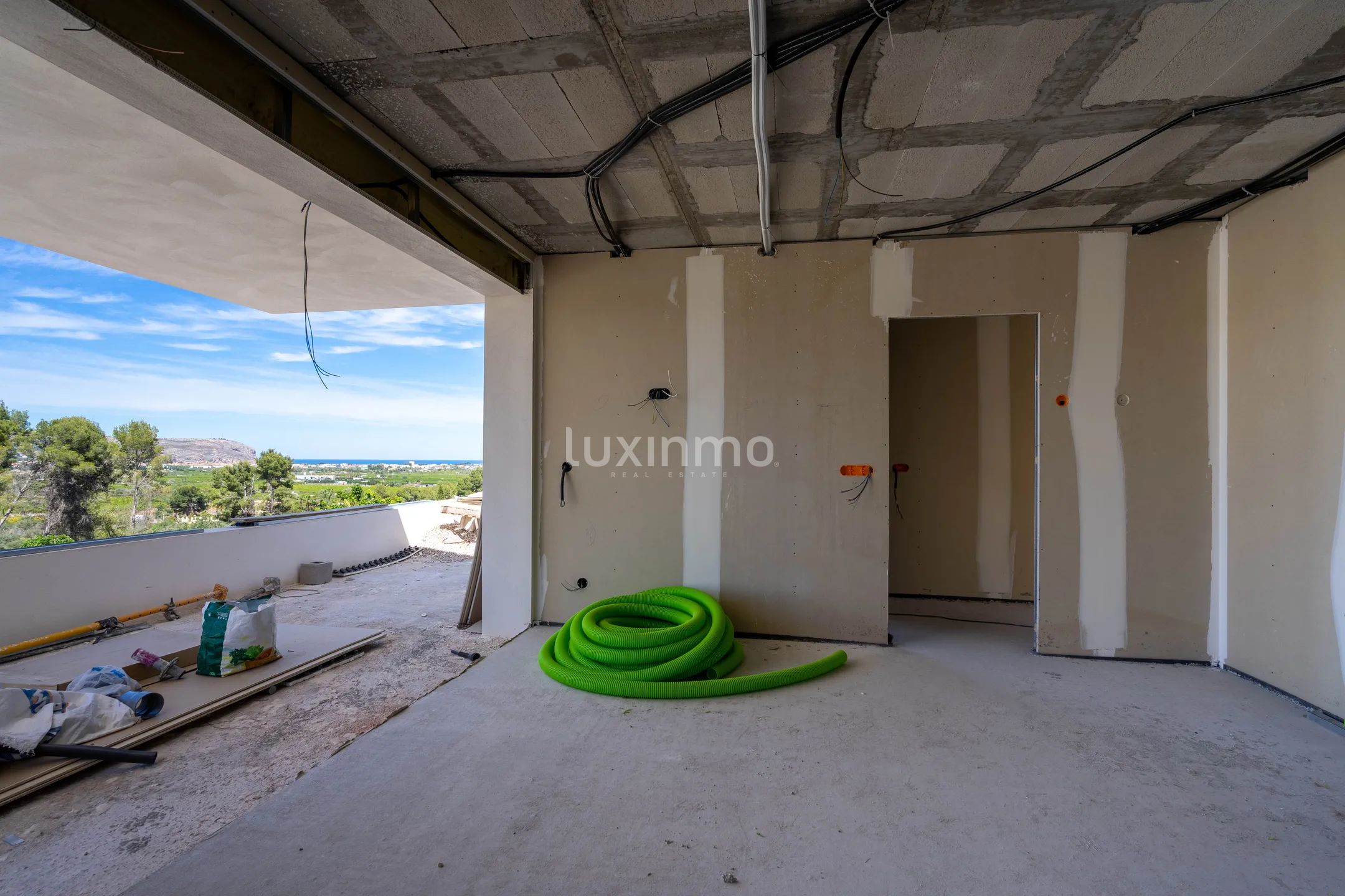 Вилла современного дизайна в Хавеи — photo 19