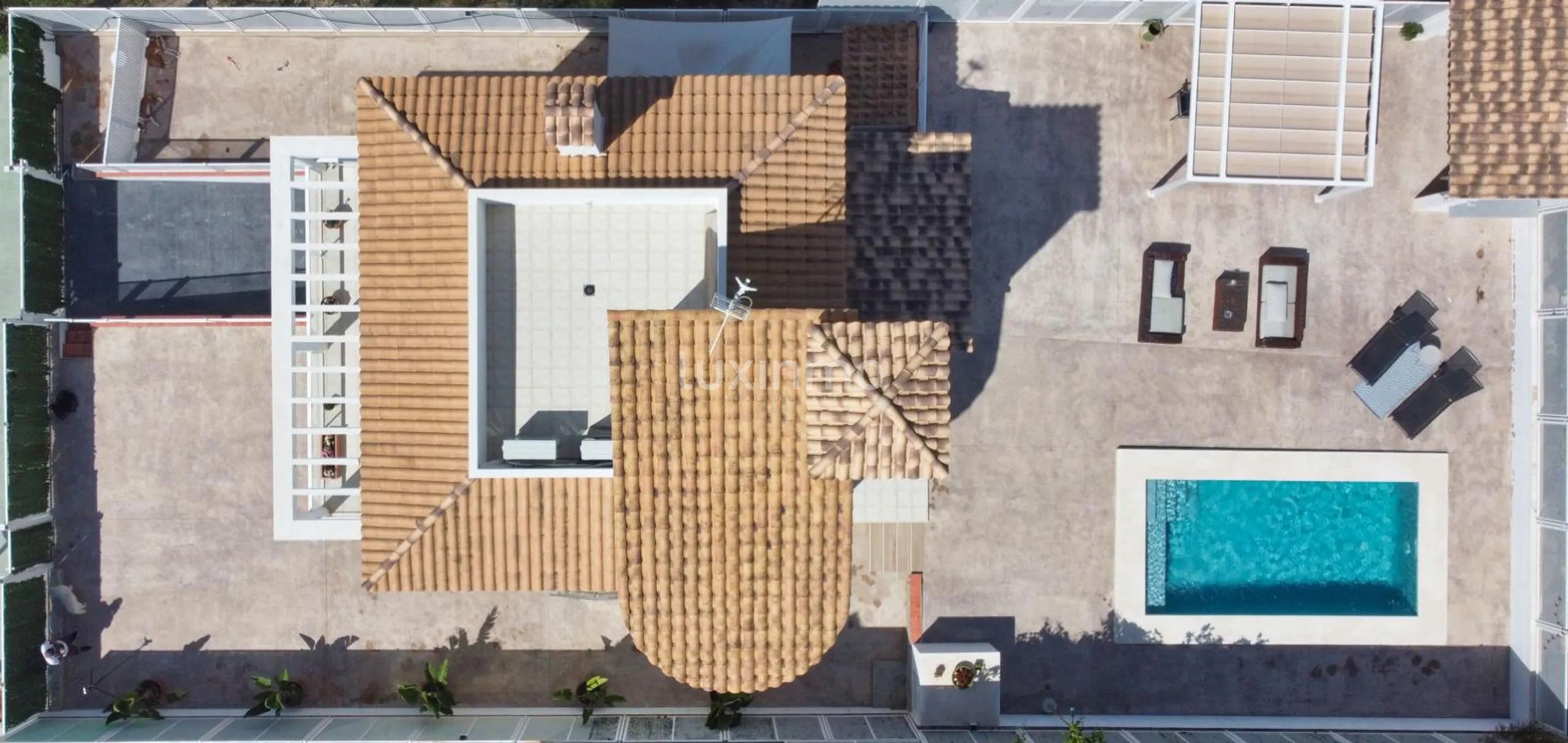 Wolnostojąca willa z basenem w Terra Marina — photo 12