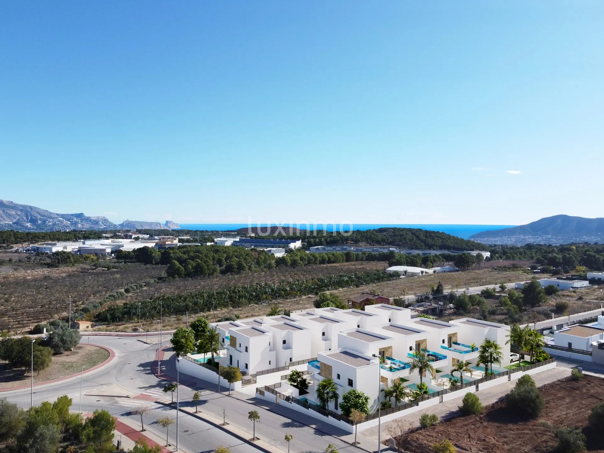 Detached villas in Polop with pool and parking — photo 22