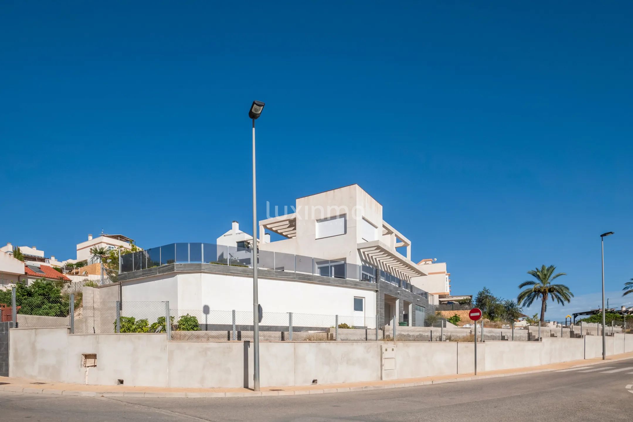 Villa in Balcon de Finestrat with breathtaking open views and sea views — photo 1