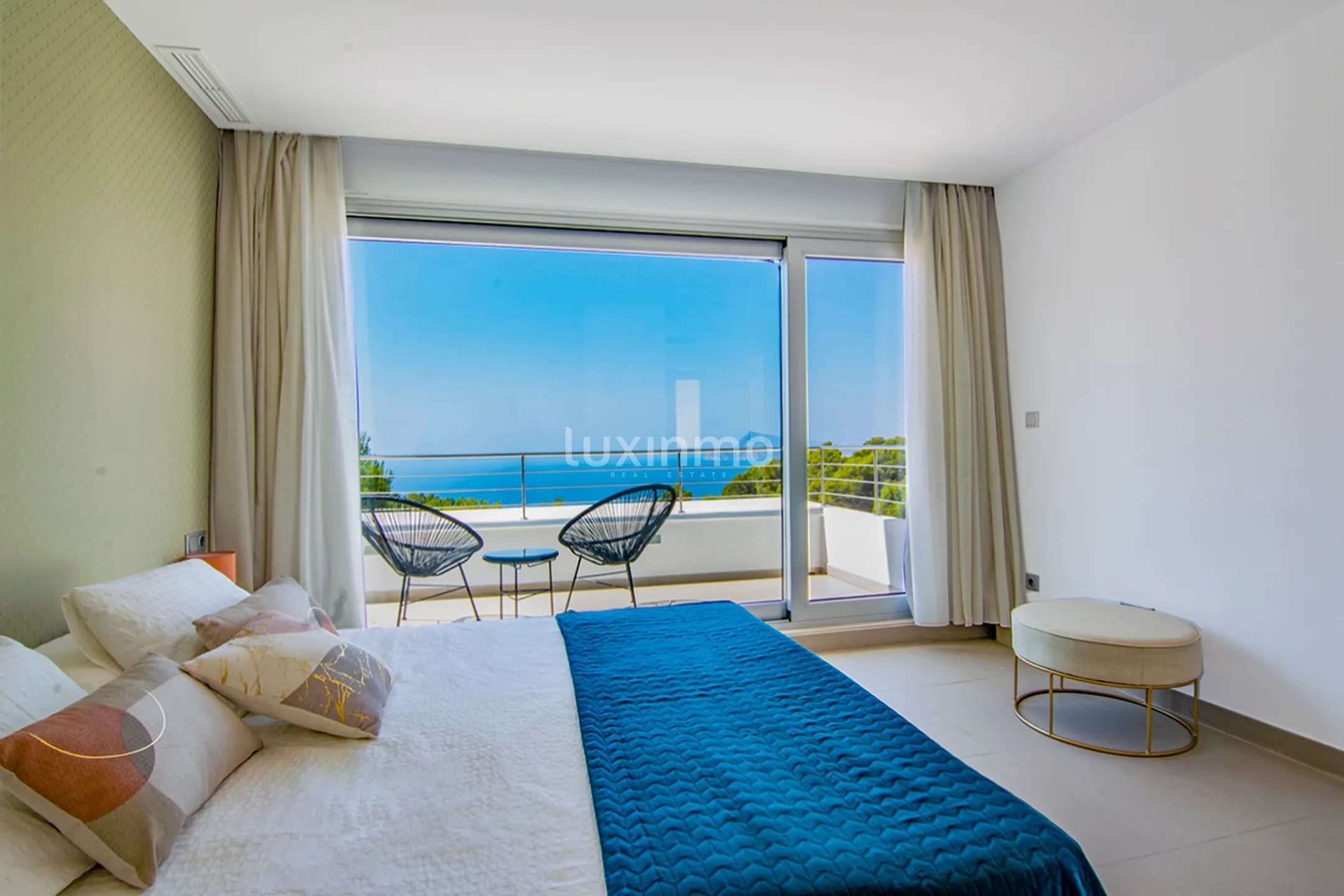 Modern designer villa for sale in Altea Hills — photo 12
