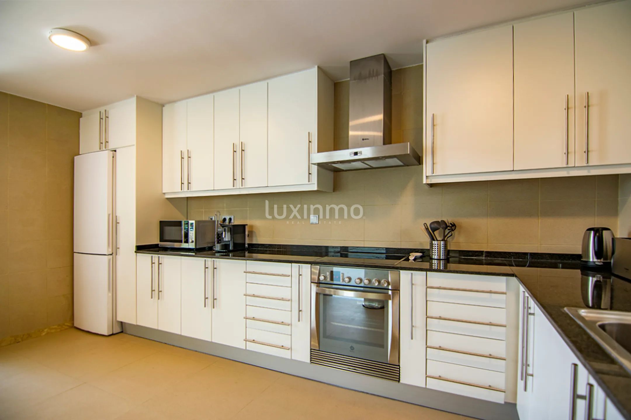 Modern designer villa for sale in Altea Hills — photo 23