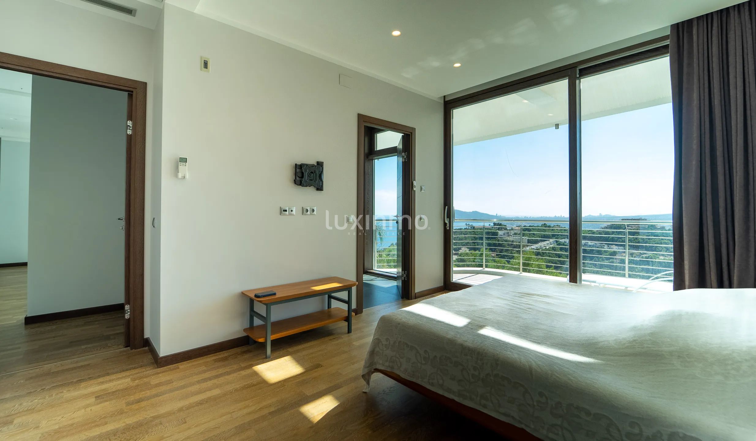 Modern villa with sea views in Altea Hills — photo 35