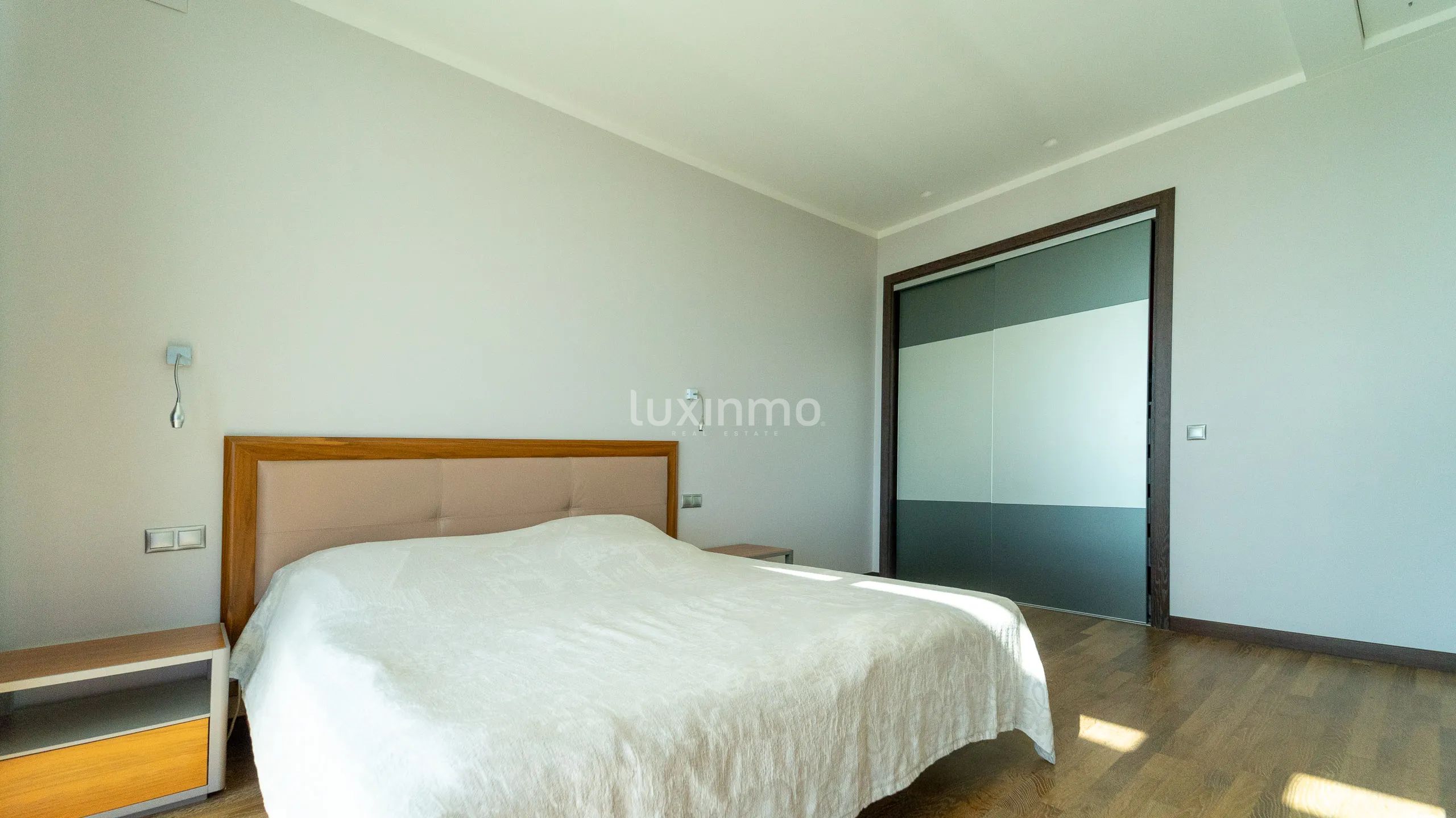 Modern villa with sea views in Altea Hills — photo 33