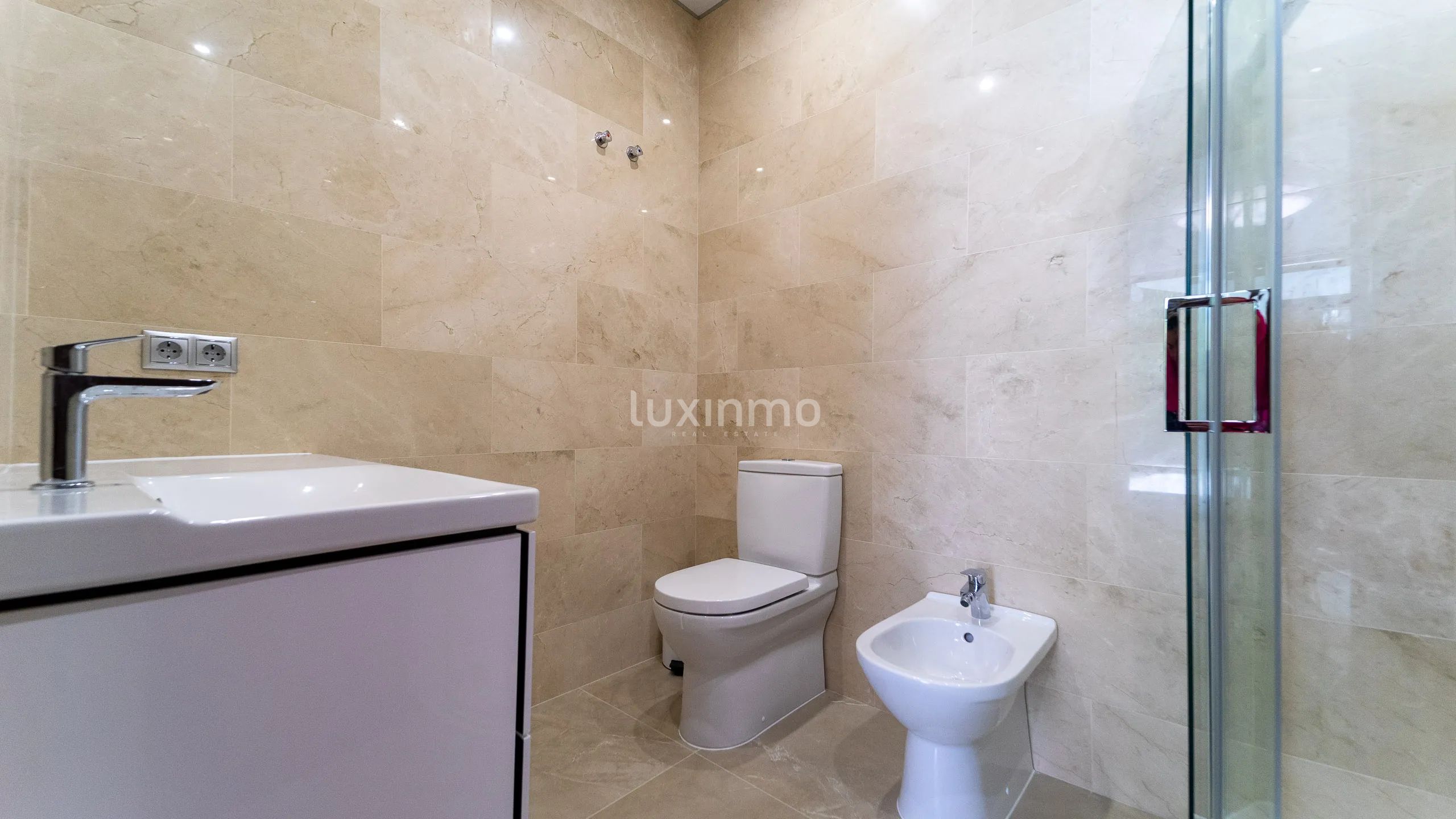 Modern villa with sea views in Altea Hills — photo 44