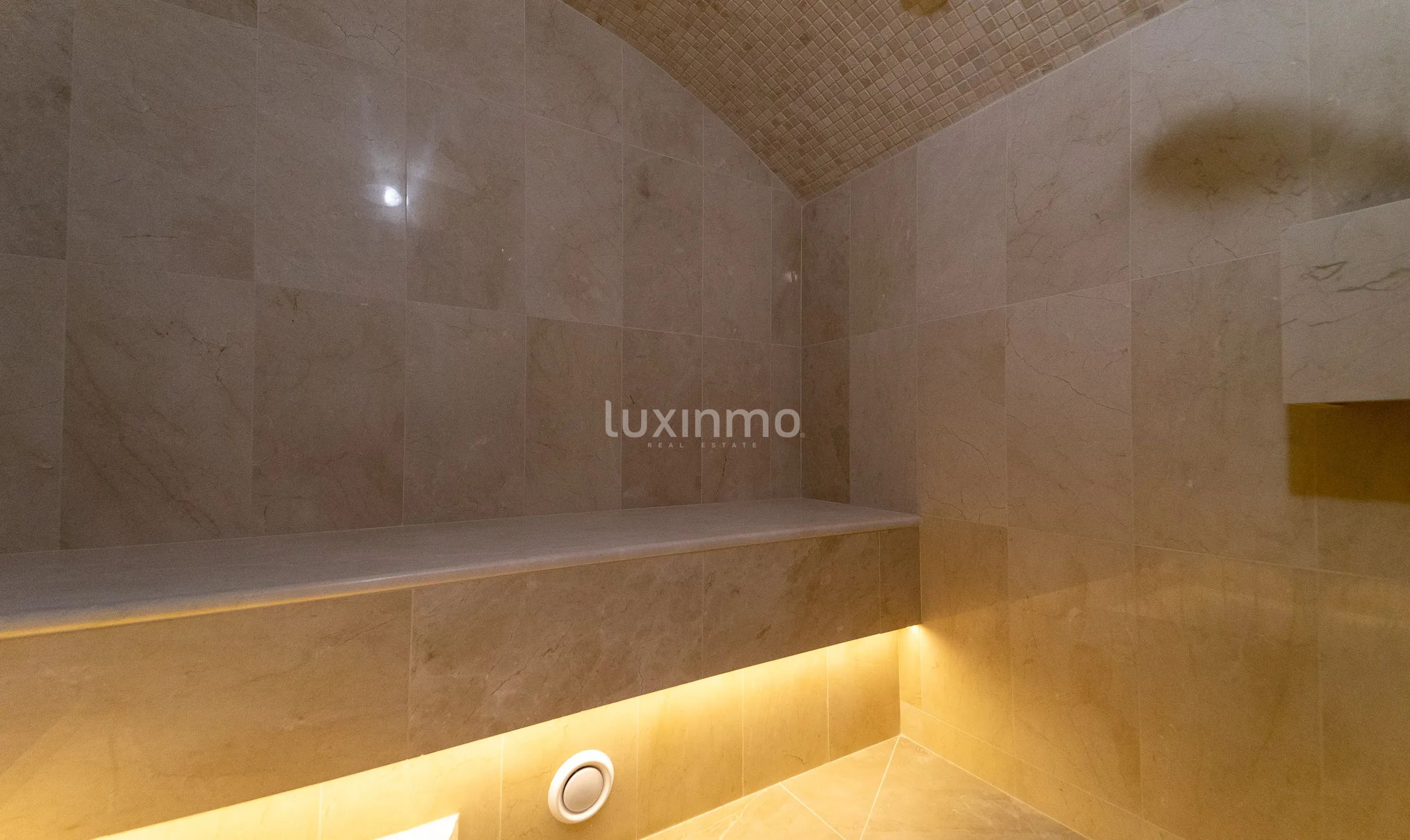 Modern villa with sea views in Altea Hills — photo 42