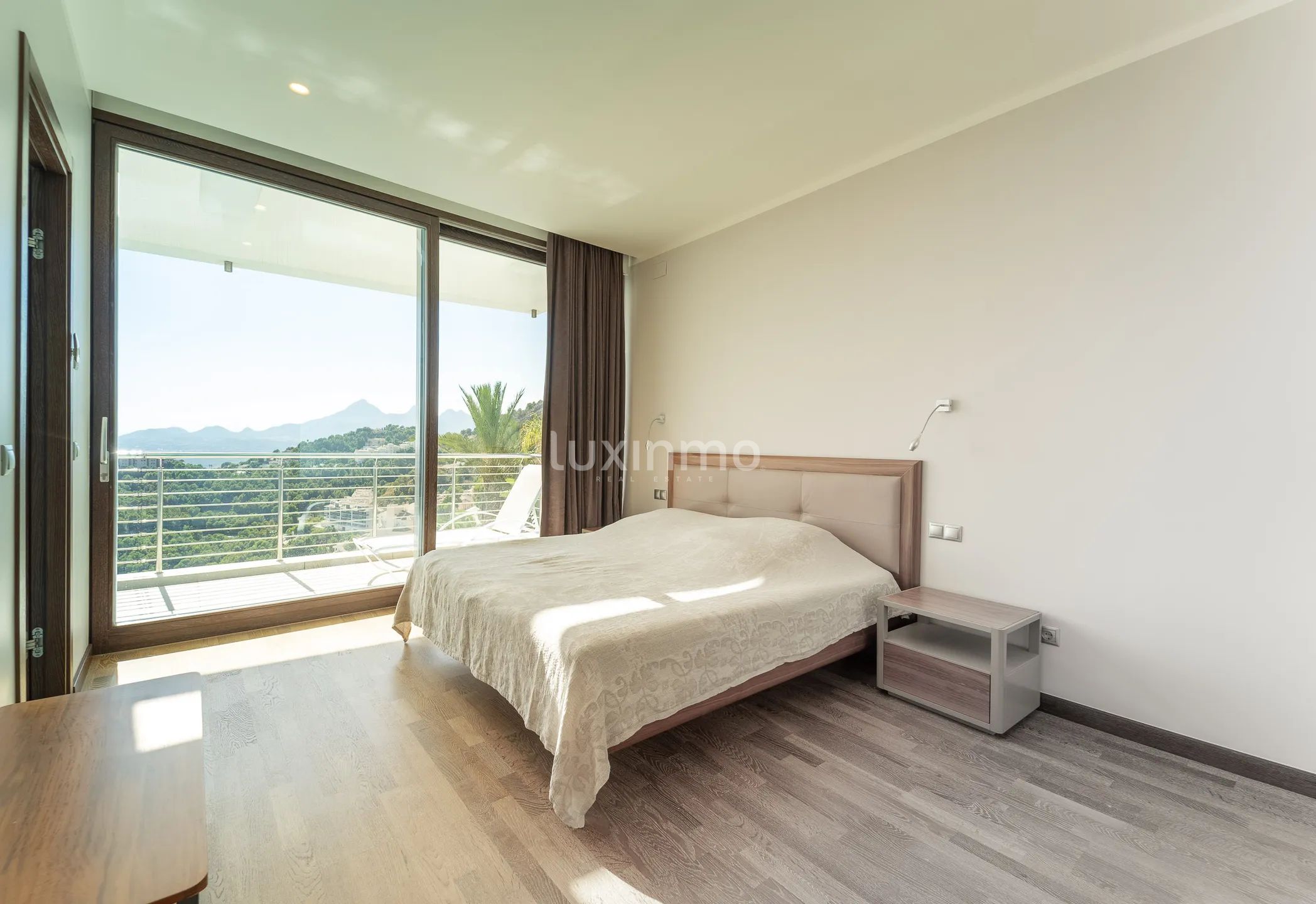 Modern villa with sea views in Altea Hills — photo 32