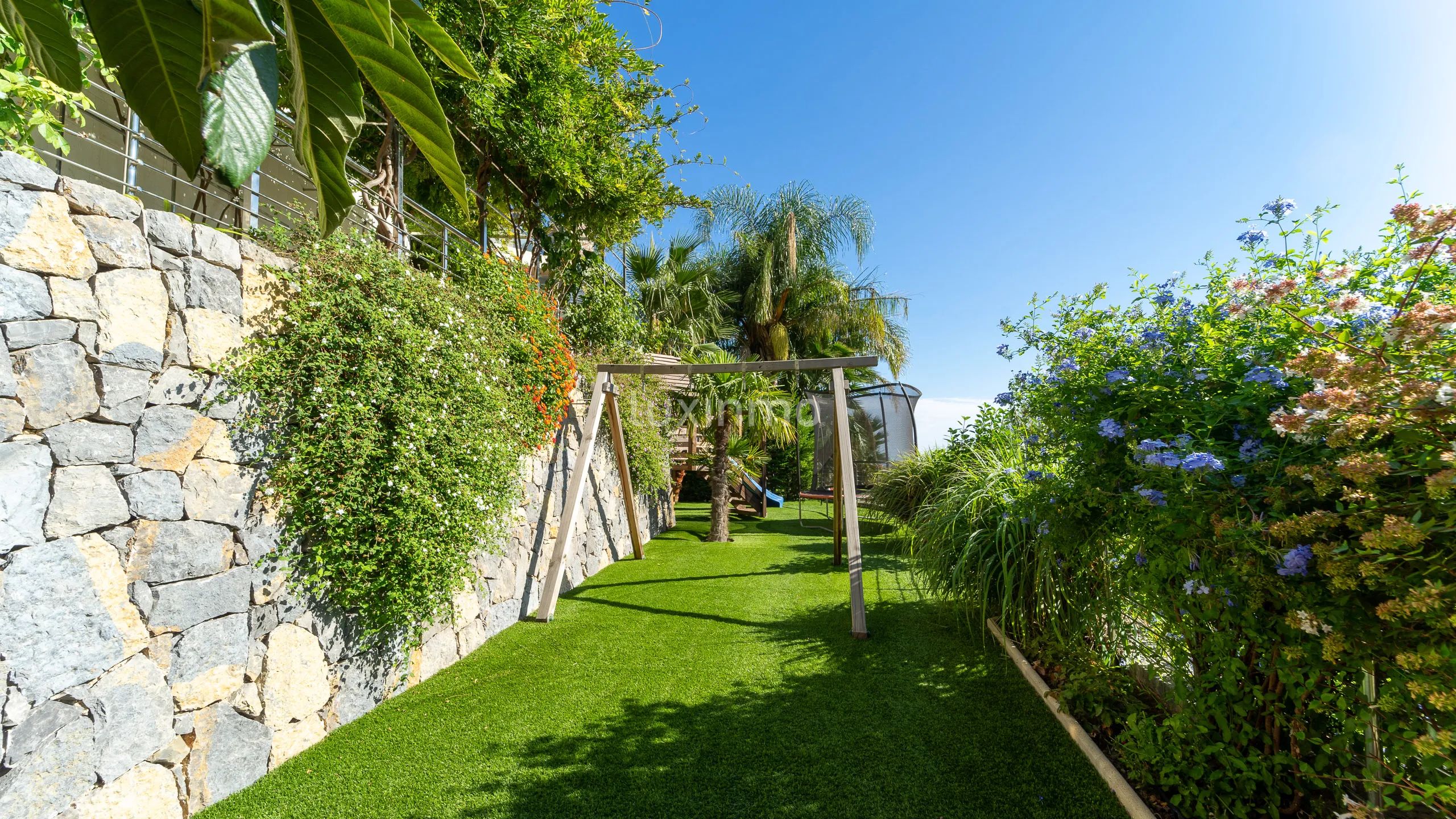 Modern villa with sea views in Altea Hills — photo 48