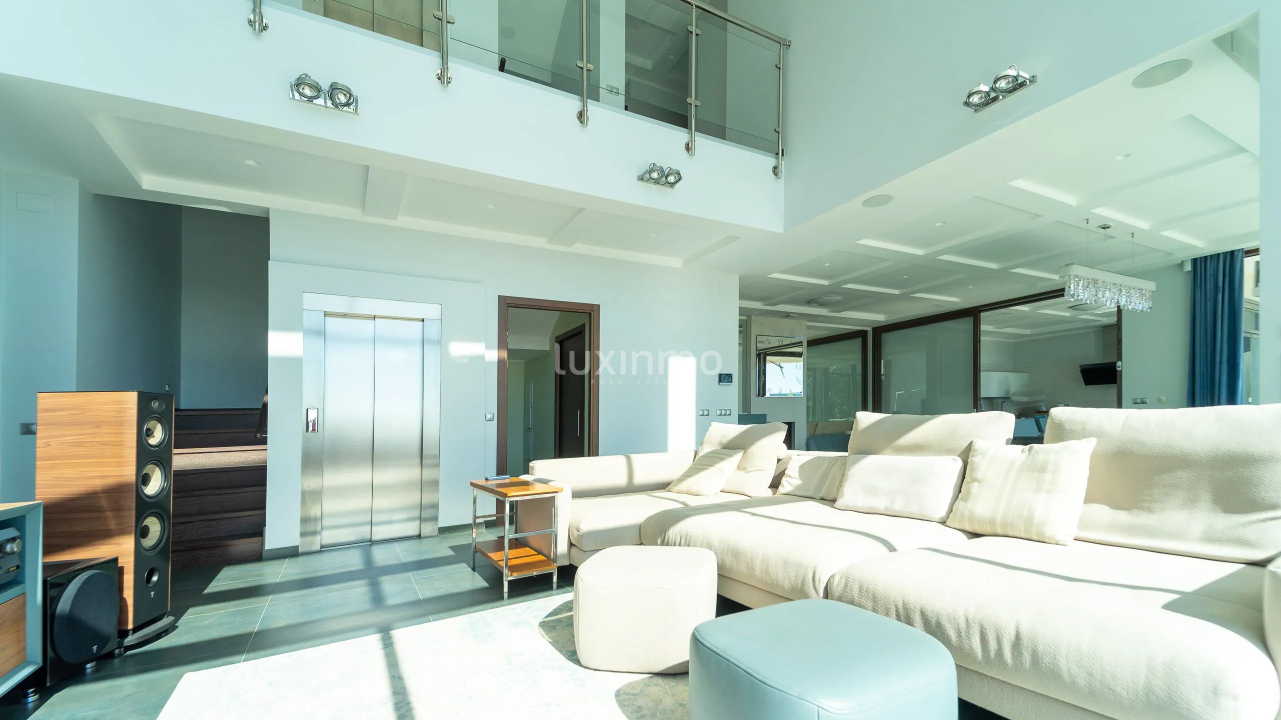 Modern villa with sea views in Altea Hills — photo 11