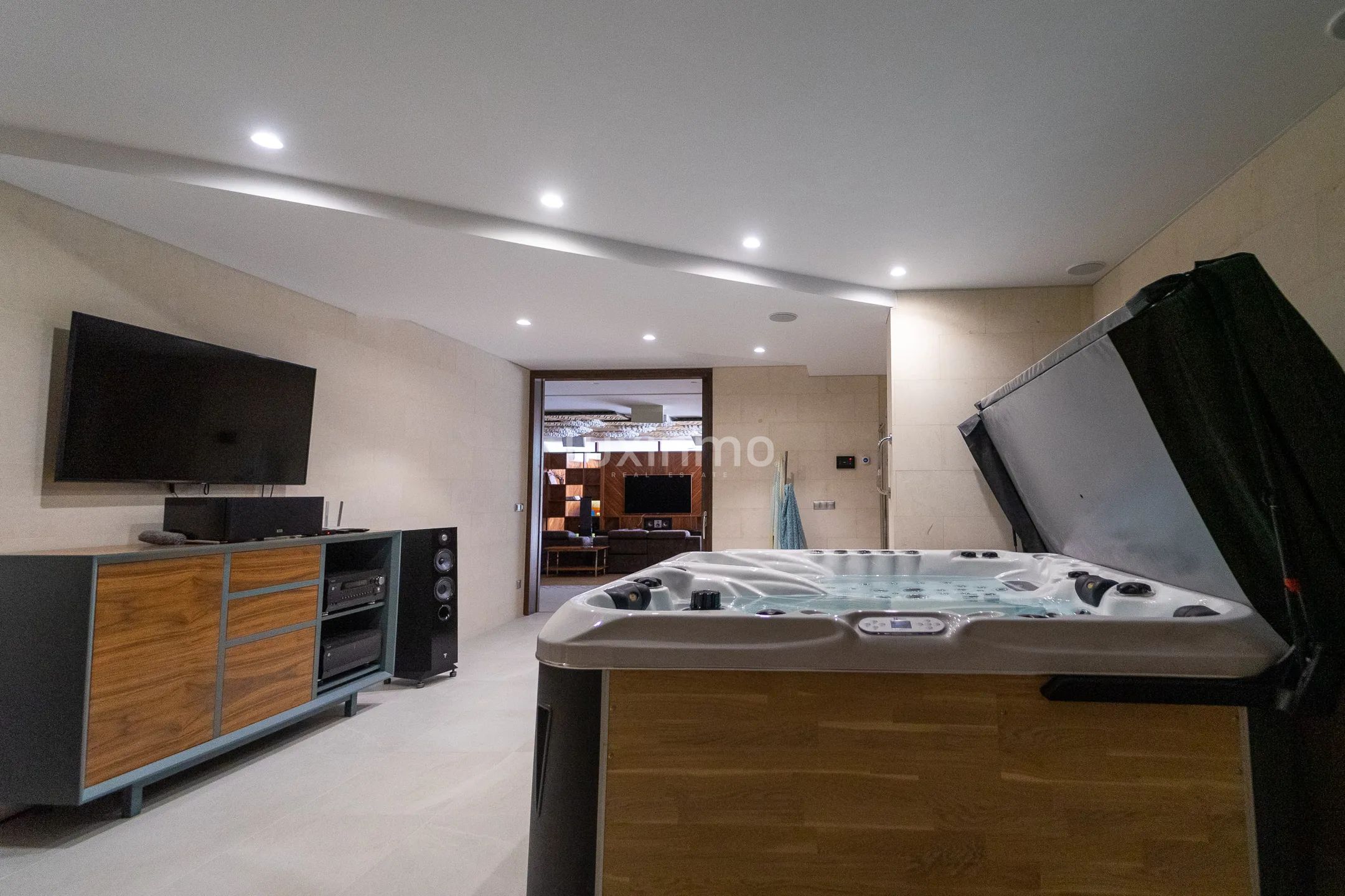 Modern villa with sea views in Altea Hills — photo 41