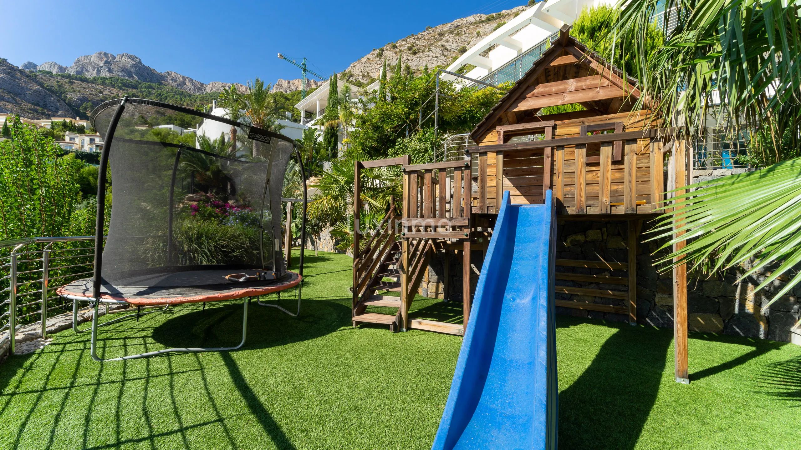 Modern villa with sea views in Altea Hills — photo 49