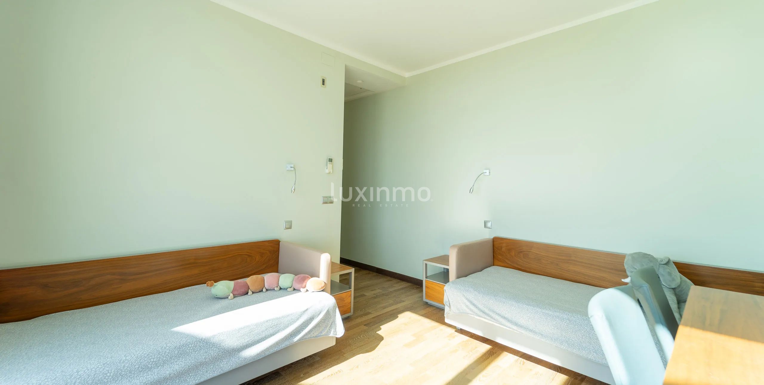 Modern villa with sea views in Altea Hills — photo 25