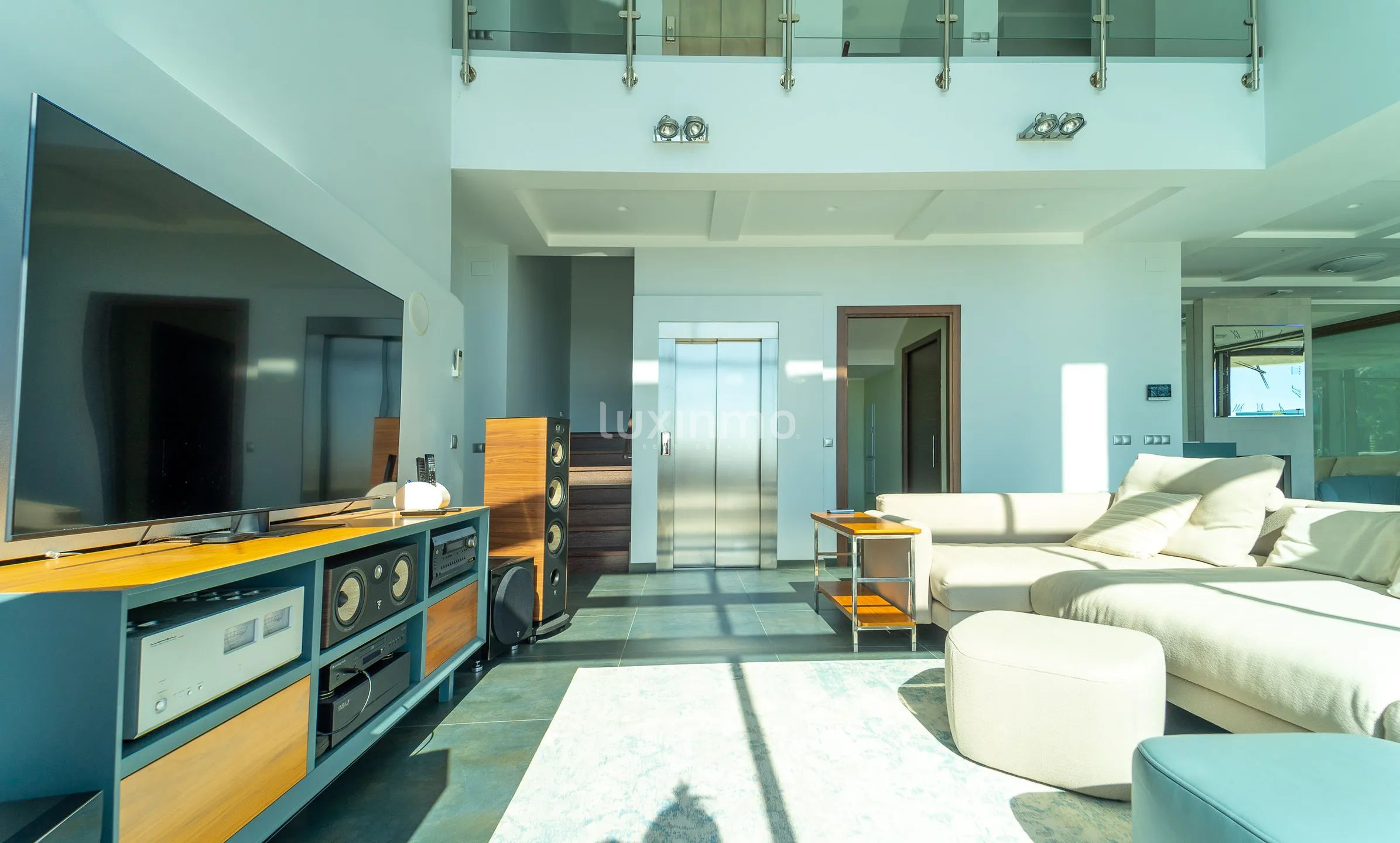 Modern villa with sea views in Altea Hills — photo 16