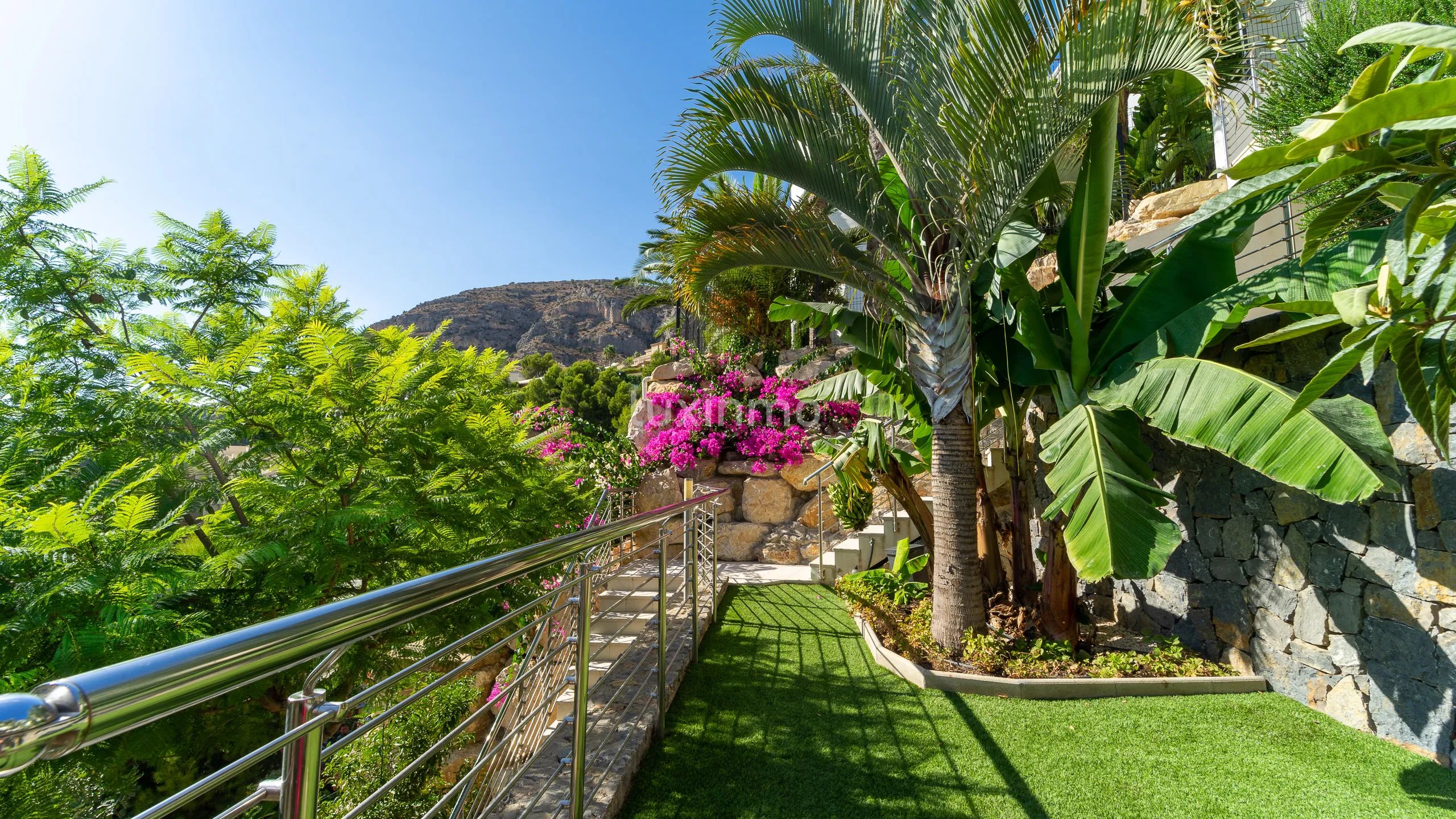 Modern villa with sea views in Altea Hills — photo 45