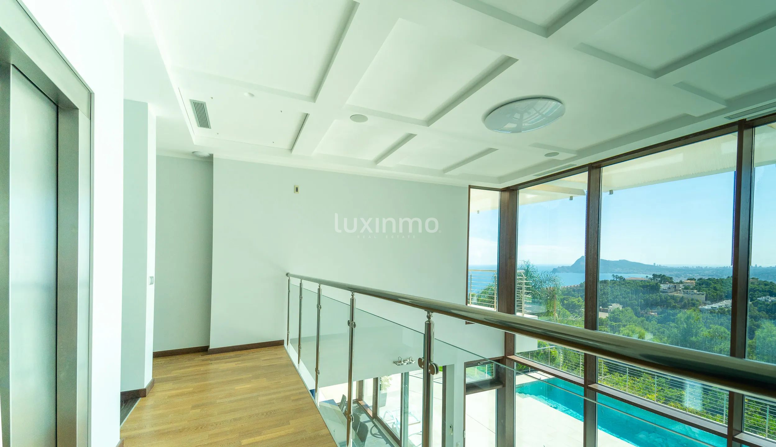 Modern villa with sea views in Altea Hills — photo 20
