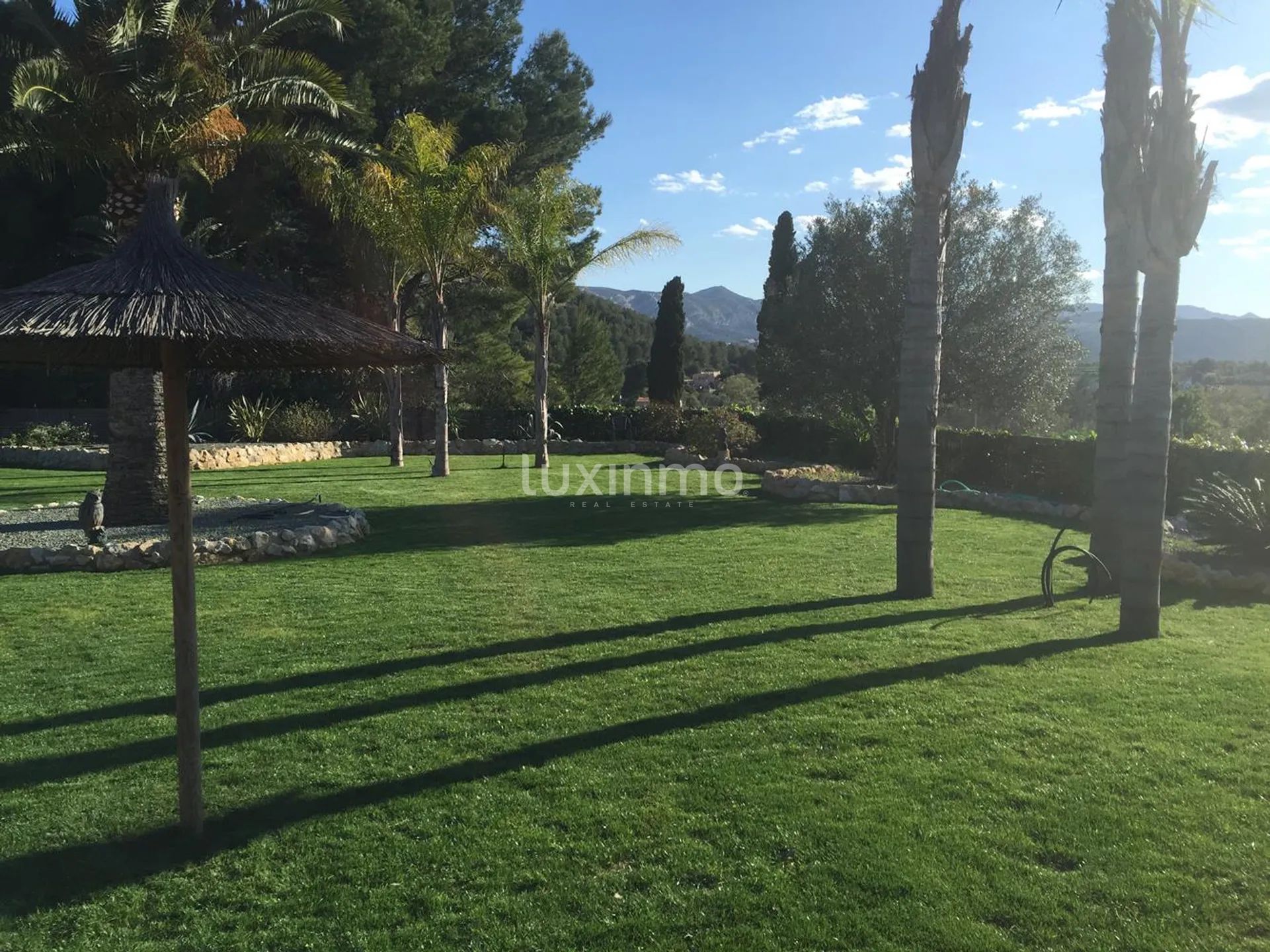 Große Finca zum Verkauf in Denia auf einem 10000m2 Grundstück — photo 18